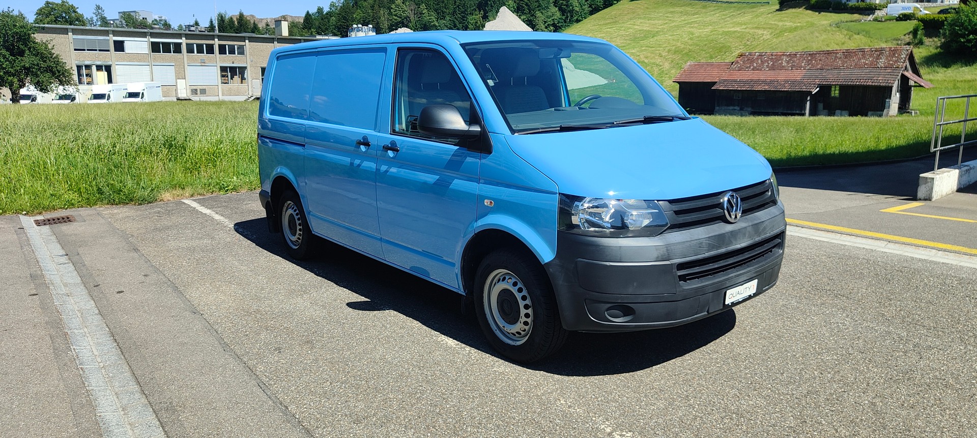 VW T5 2.0 TDI-image-2