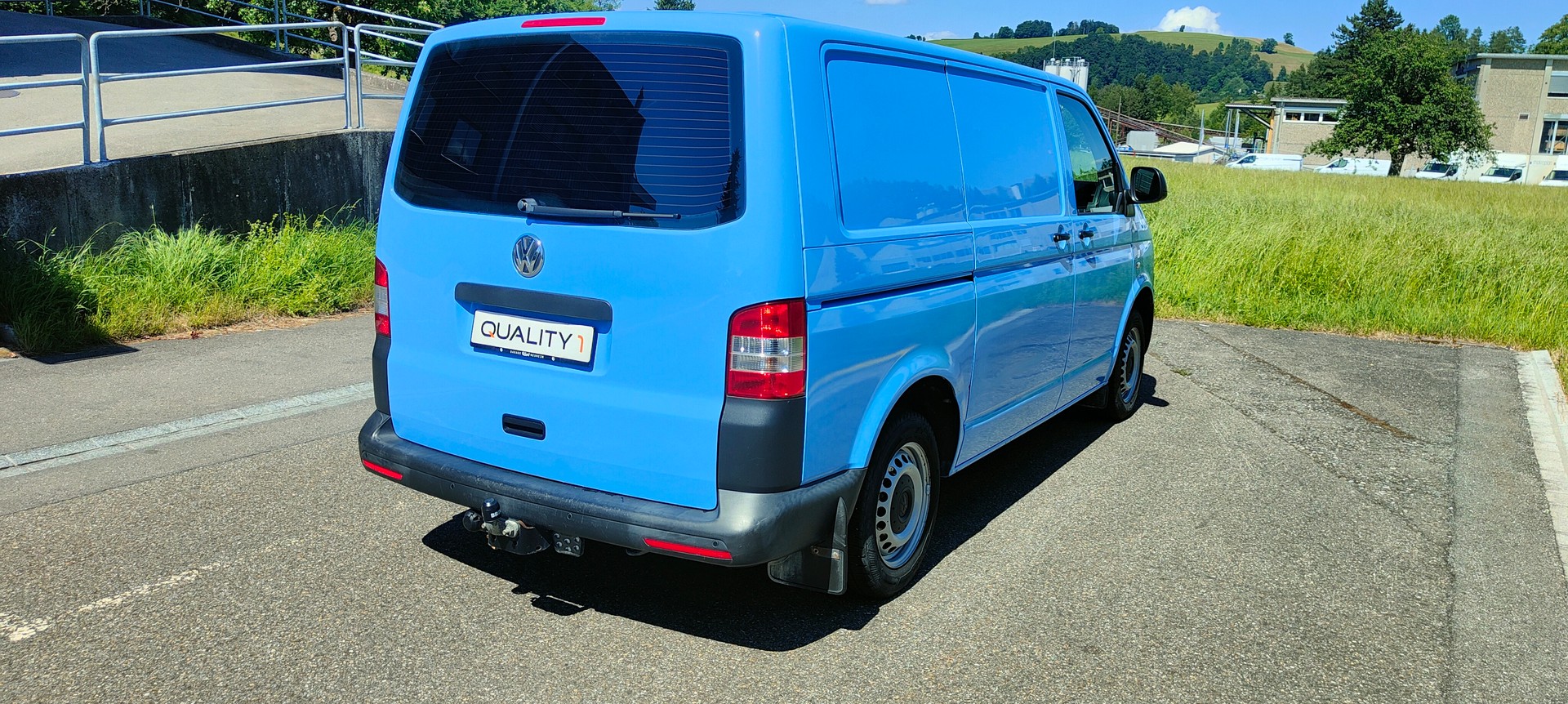 VW T5 2.0 TDI-image-5