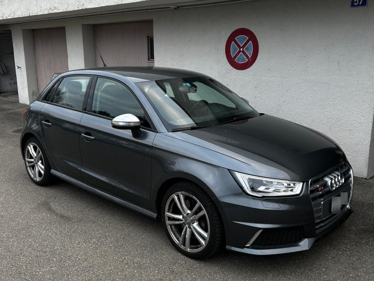AUDI S1 2.0 TFSI quattro-image-2