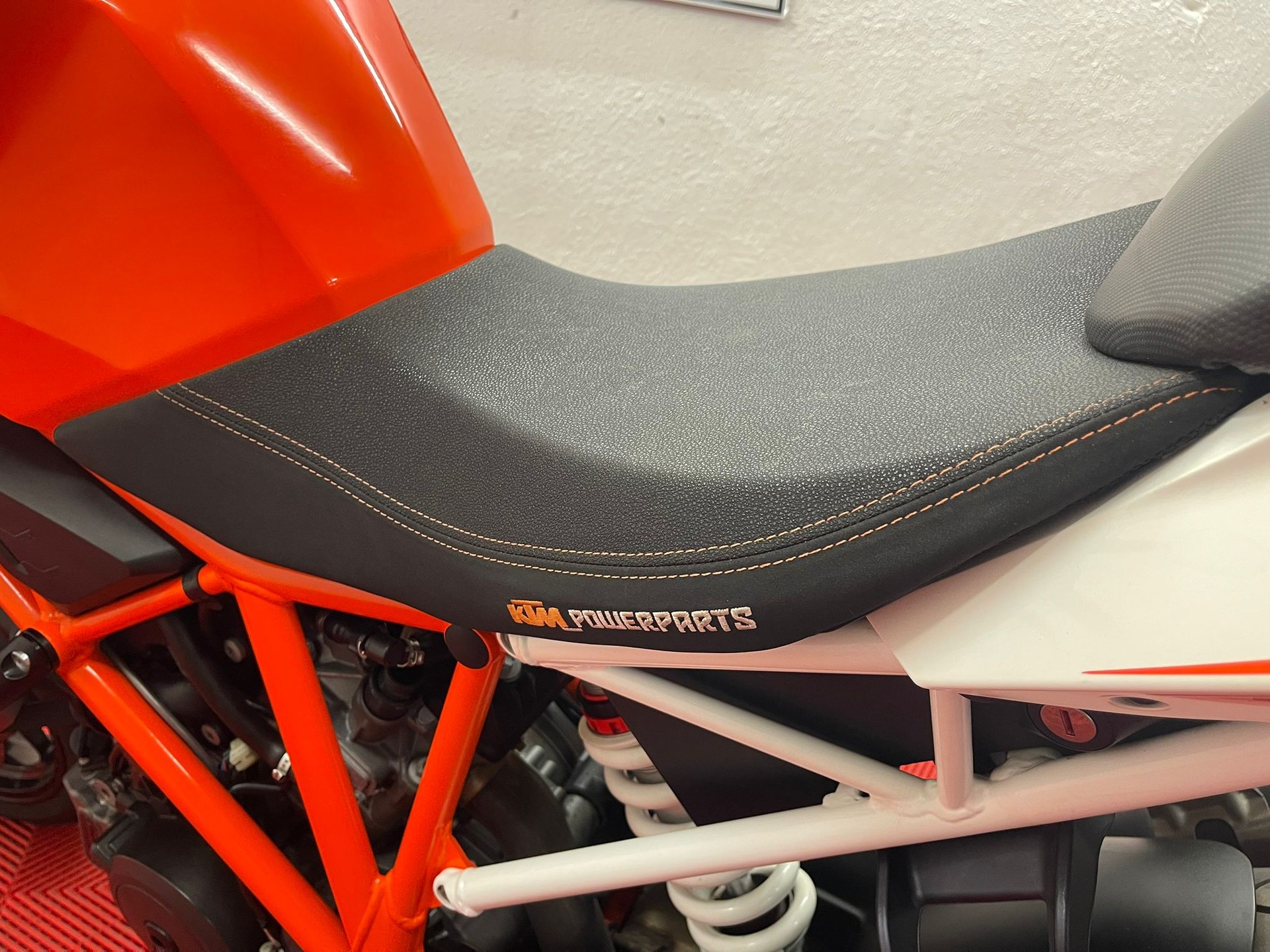KTM 1290 Super Duke R-image-6
