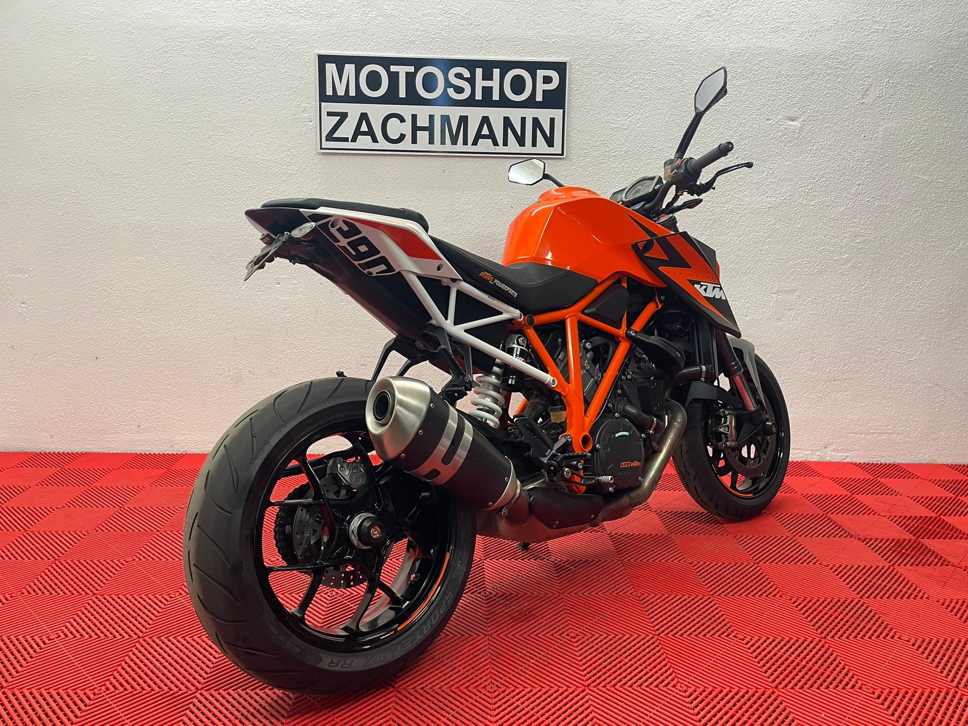 KTM 1290 Super Duke R-image-5