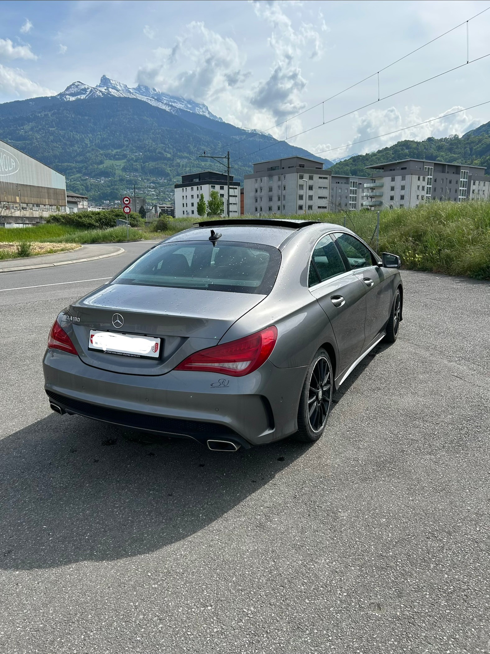 MERCEDES-BENZ CLA 180 AMG Line-image-1
