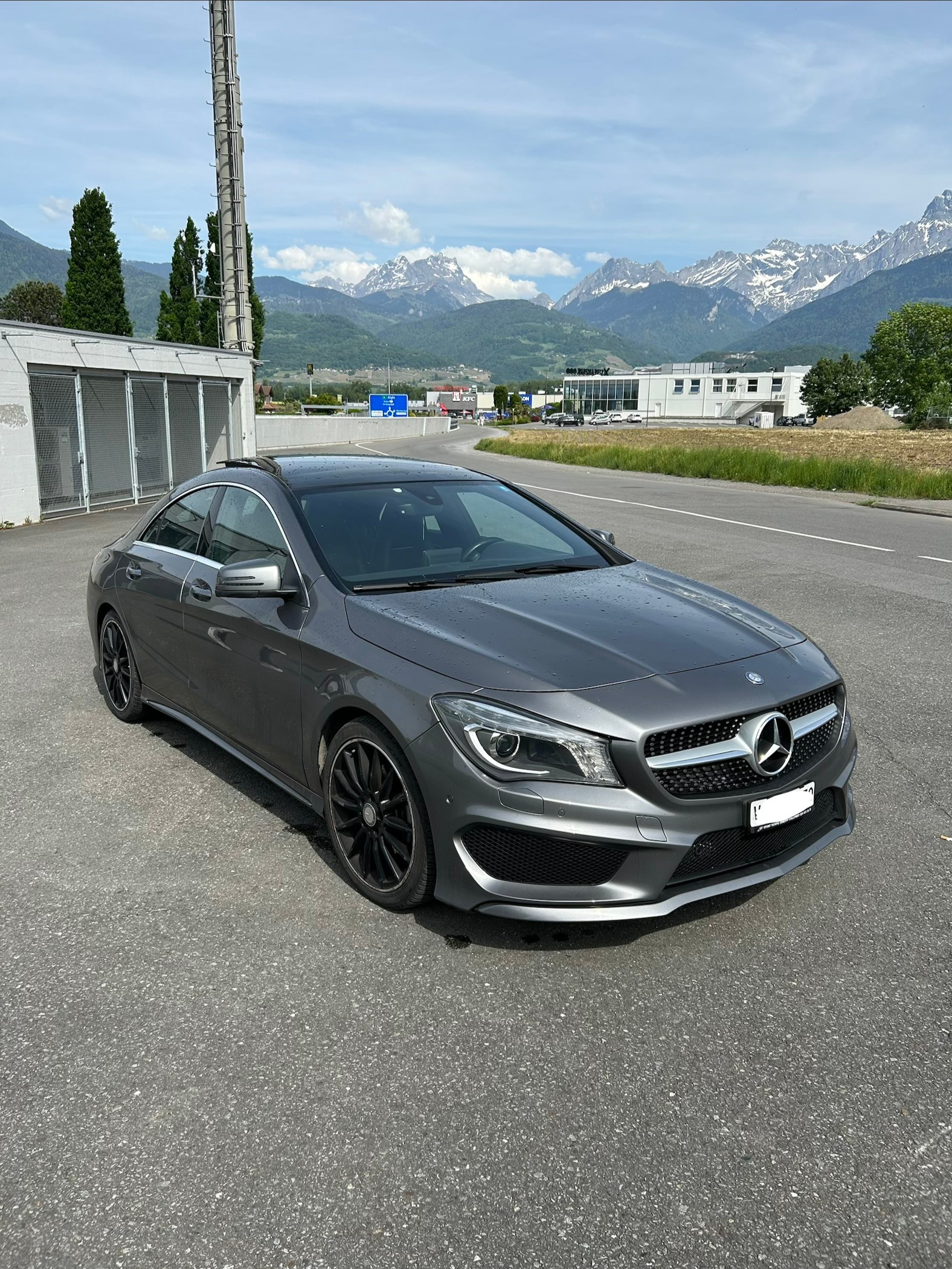 MERCEDES-BENZ CLA 180 AMG Line-image-0