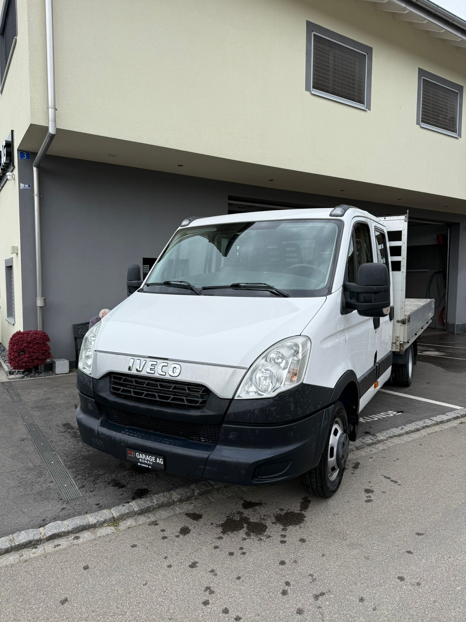 IVECO 35 C 17-image-1