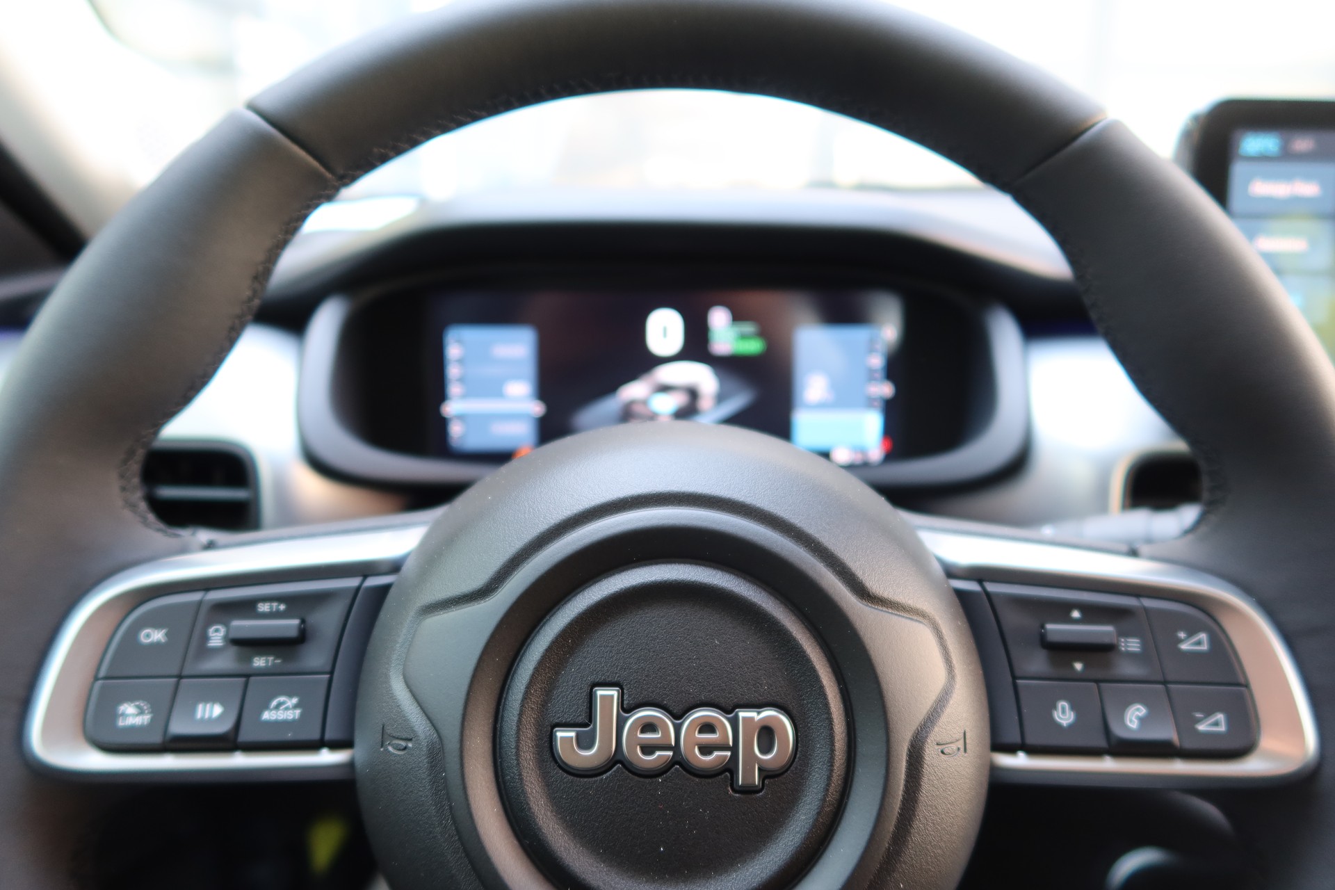 JEEP Avenger 54kWh Swiss Altitude +PakPLUS-image-10