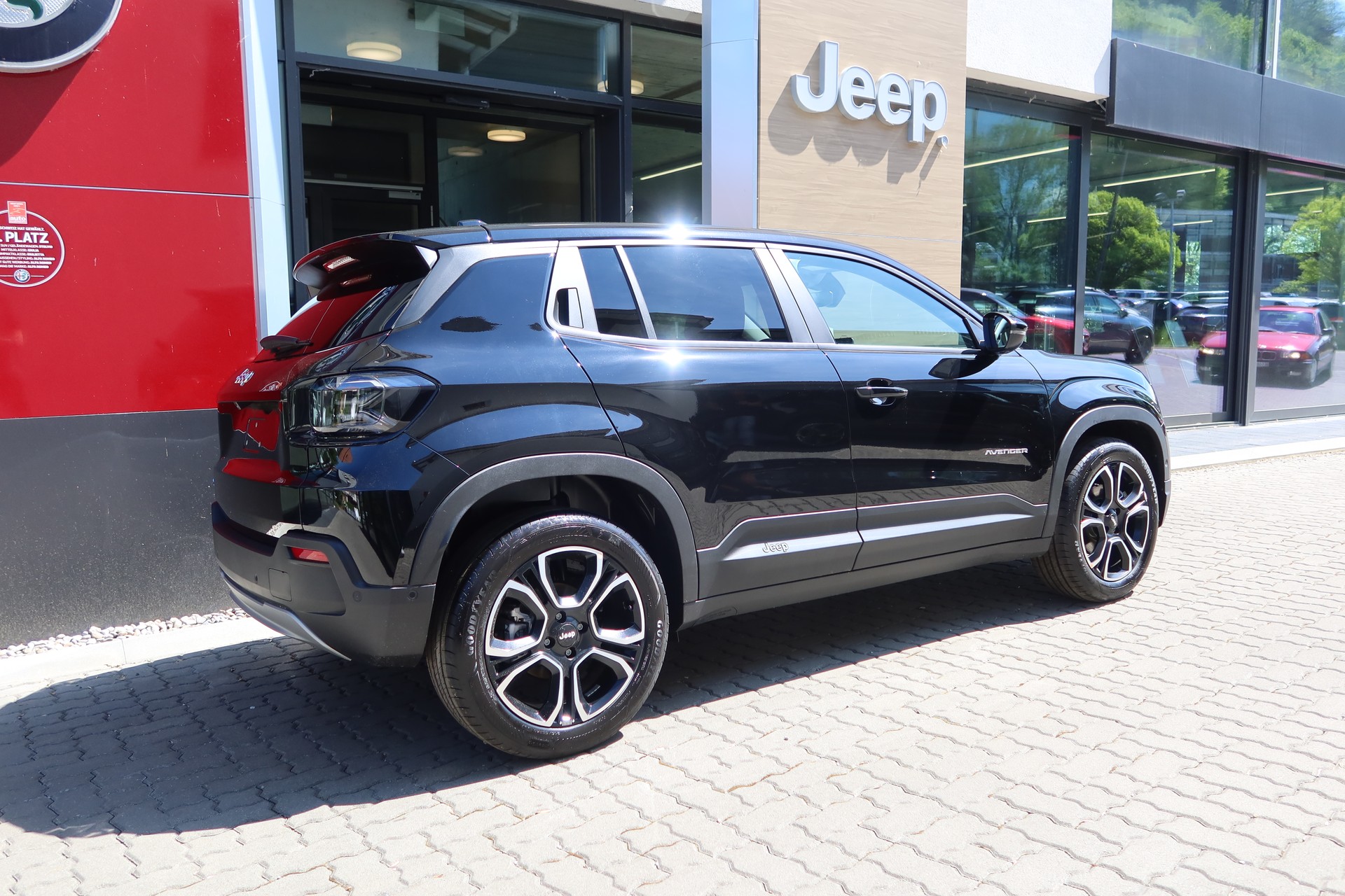 JEEP Avenger 54kWh Swiss Altitude +PakPLUS-image-5