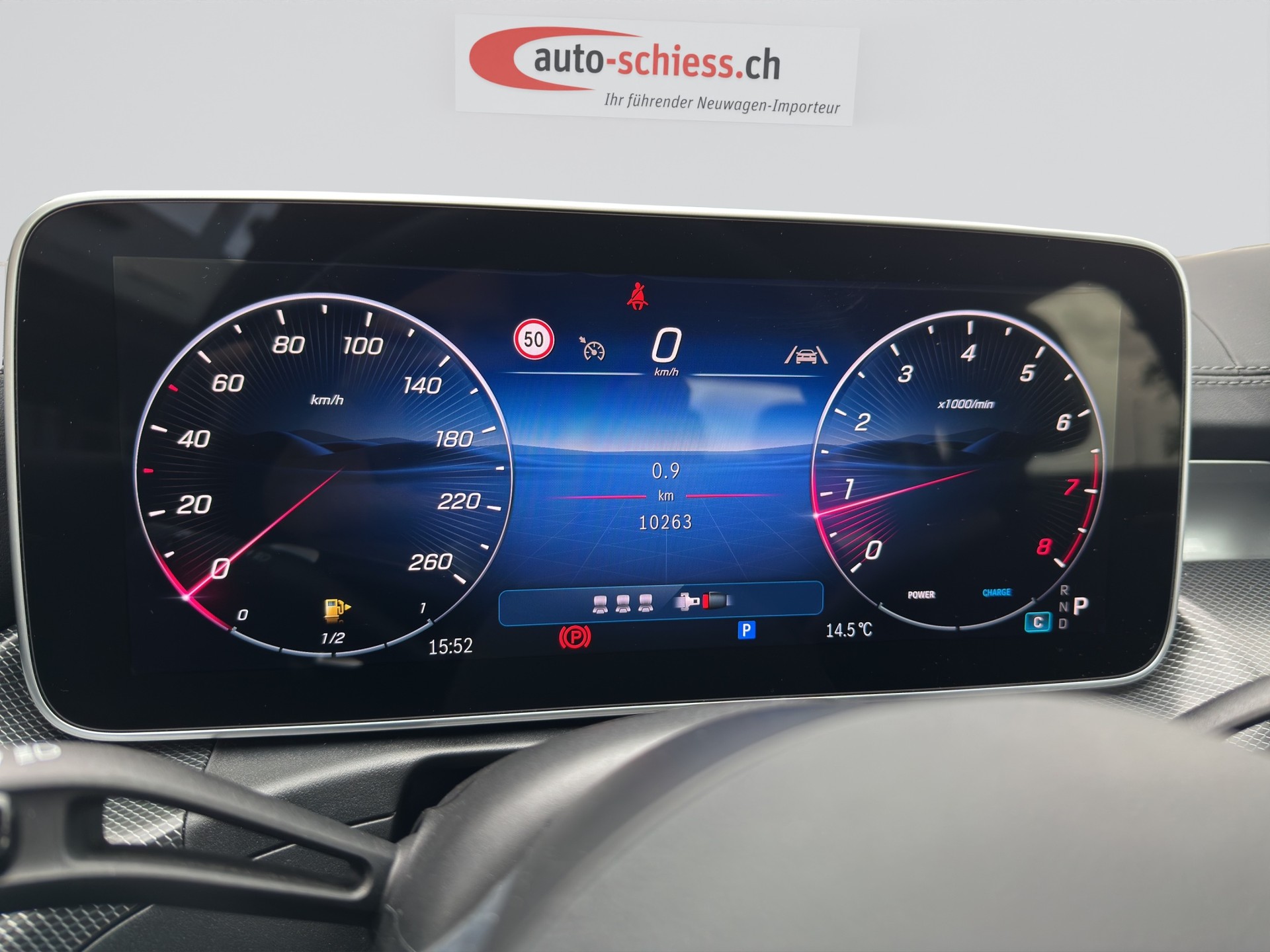 MERCEDES-BENZ C 180 AMG 9G-Tronic-image-10