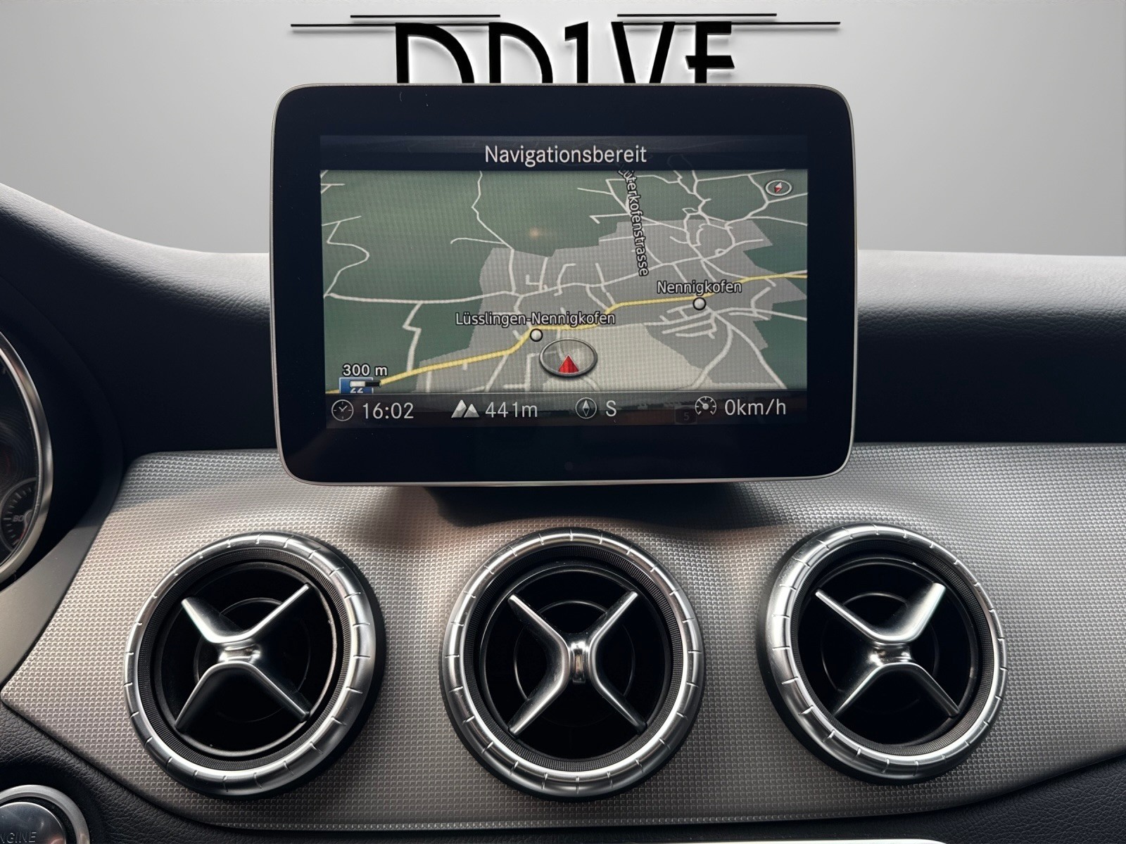 MERCEDES-BENZ CLA 200 Night Star 7G-DCT-image-12