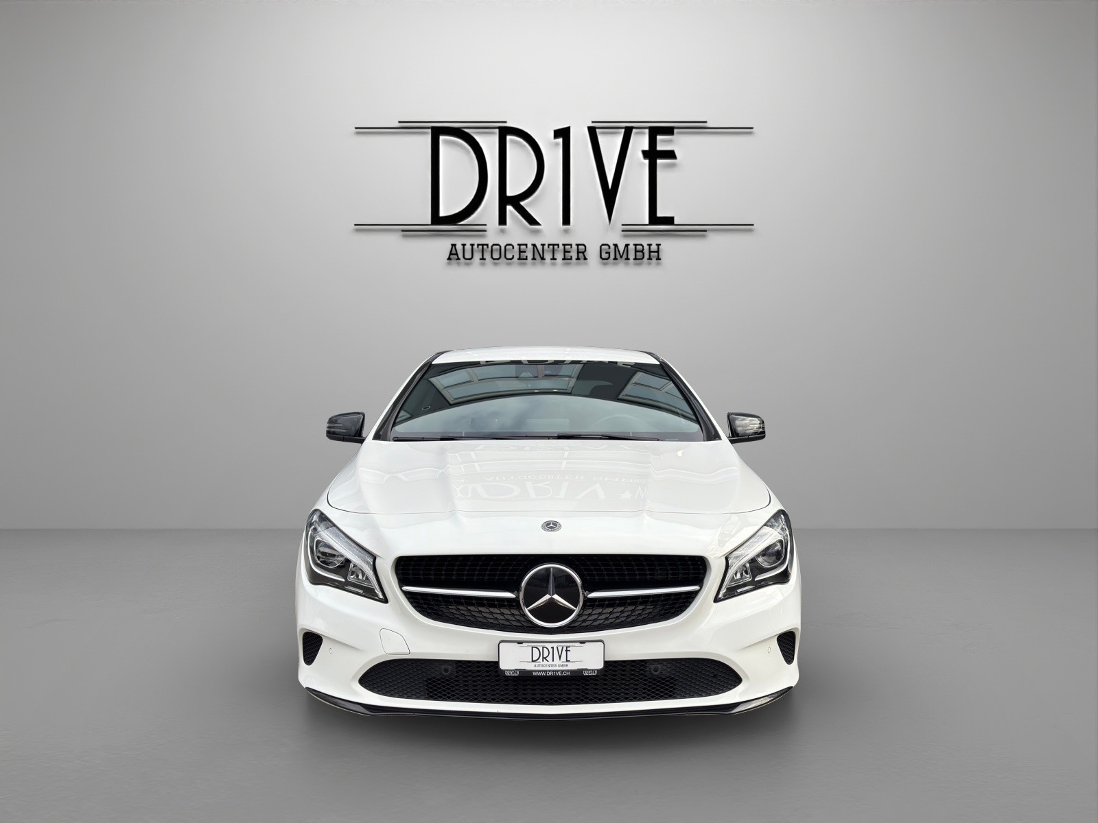 MERCEDES-BENZ CLA 200 Night Star 7G-DCT-image-1