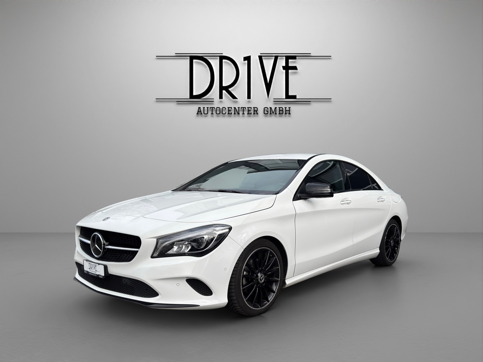 MERCEDES-BENZ CLA 200 Night Star 7G-DCT-image-0