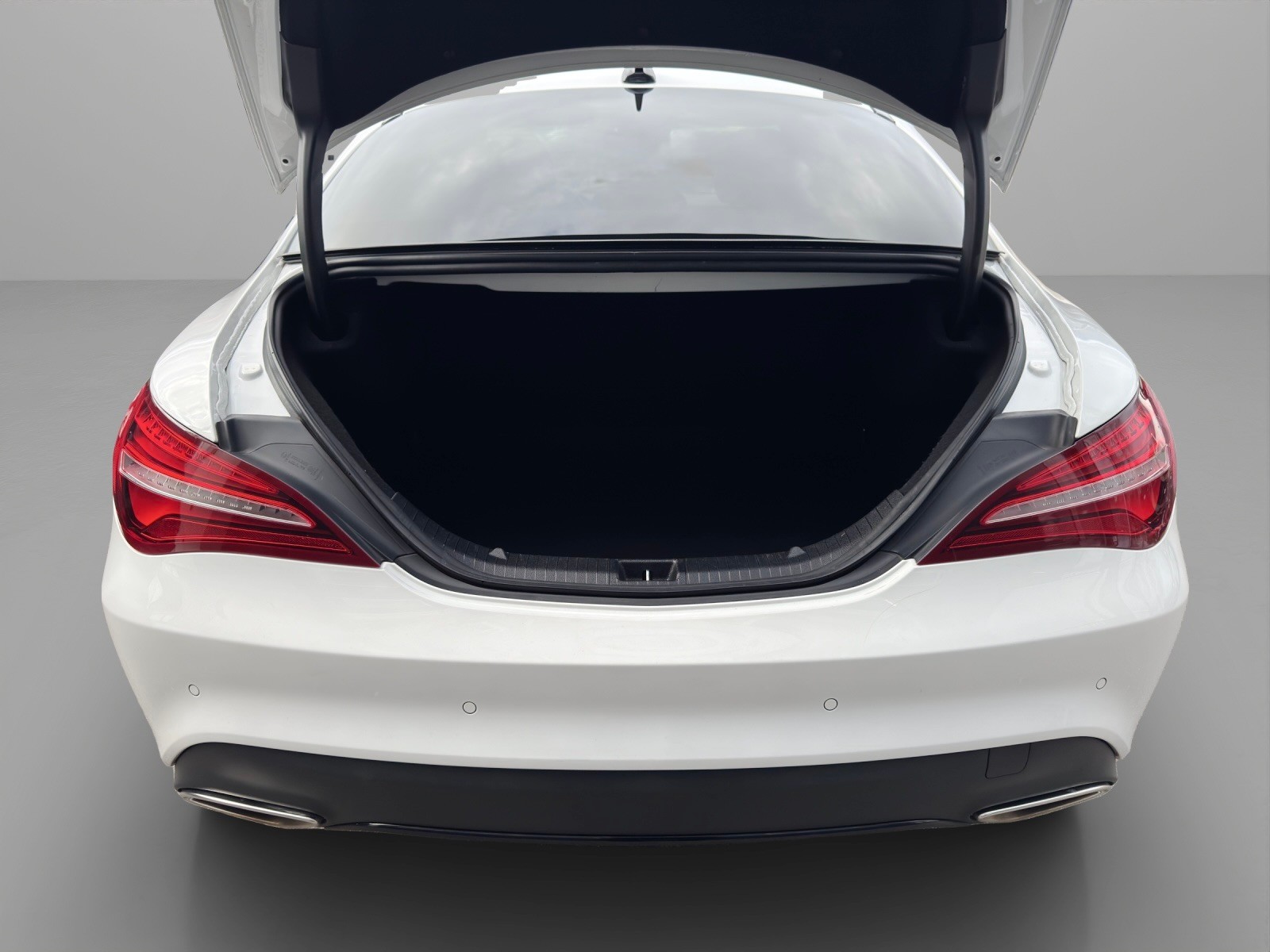 MERCEDES-BENZ CLA 200 Night Star 7G-DCT-image-11
