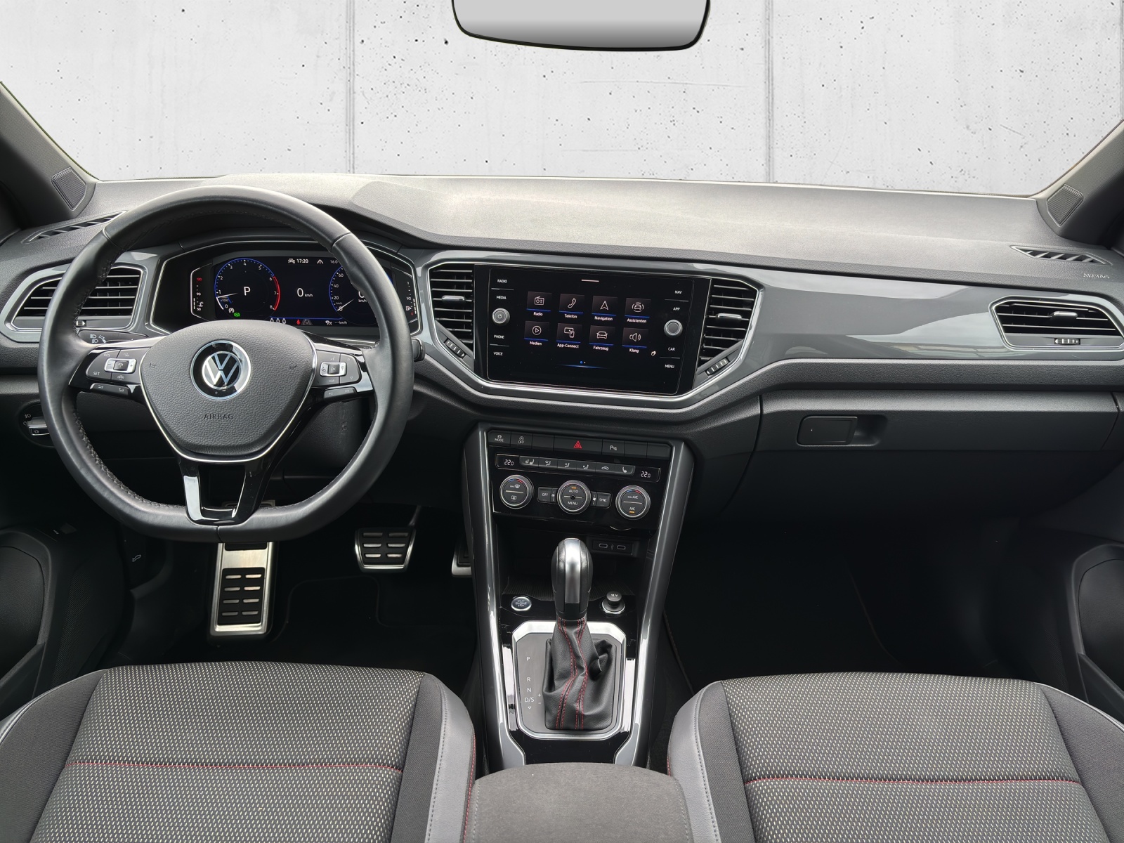 VW T-Roc 1.5 TSI Sport DSG mit AHK & Rückfahrkamera-image-12
