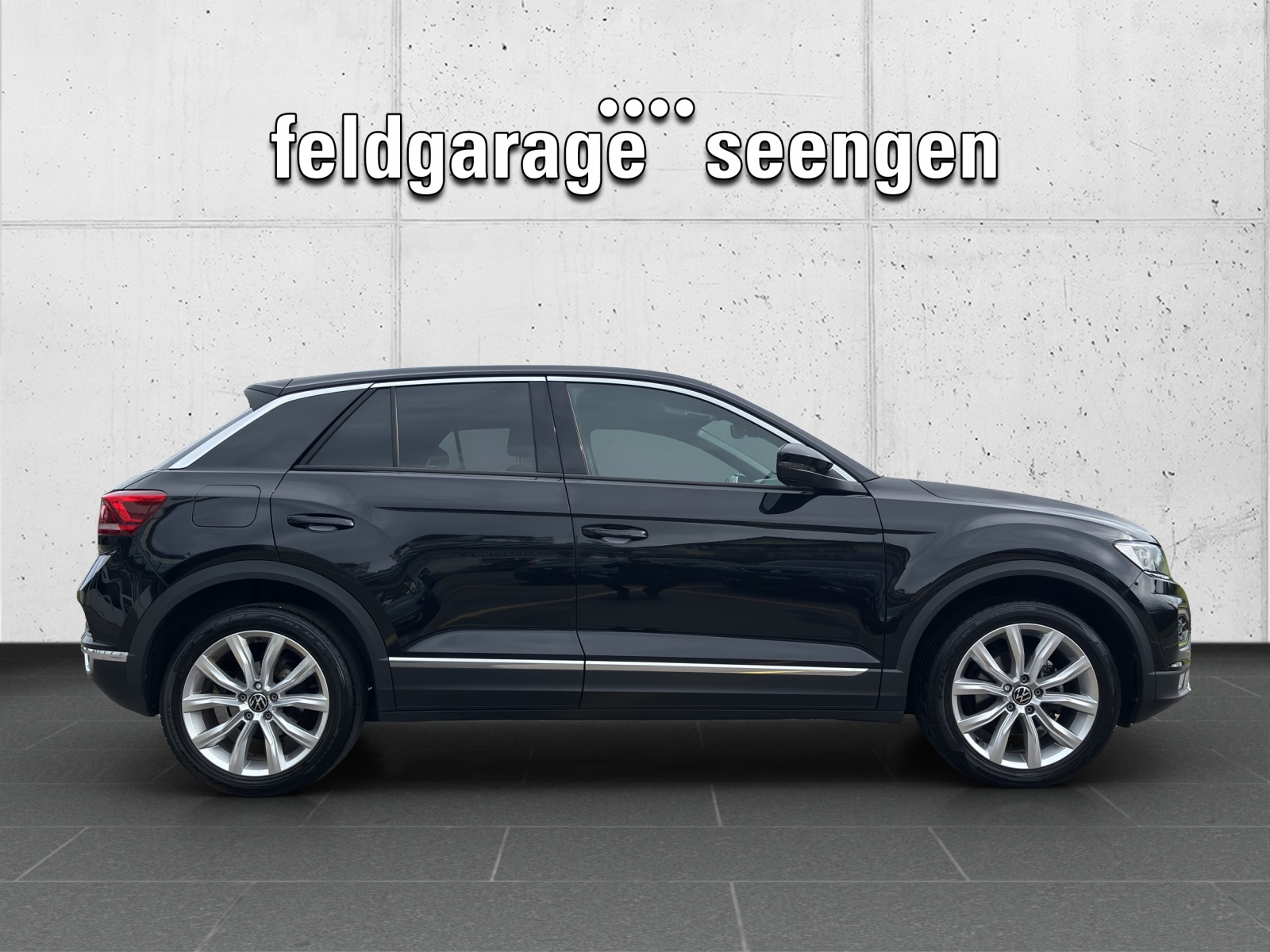 VW T-Roc 1.5 TSI Sport DSG mit AHK & Rückfahrkamera-image-3