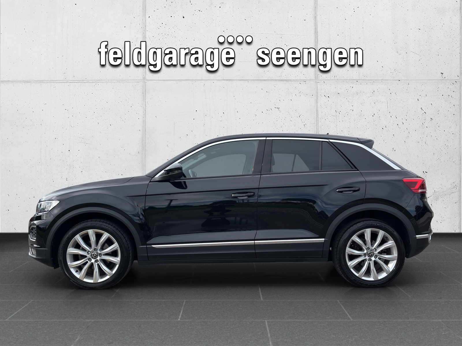 VW T-Roc 1.5 TSI Sport DSG mit AHK & Rückfahrkamera-image-1