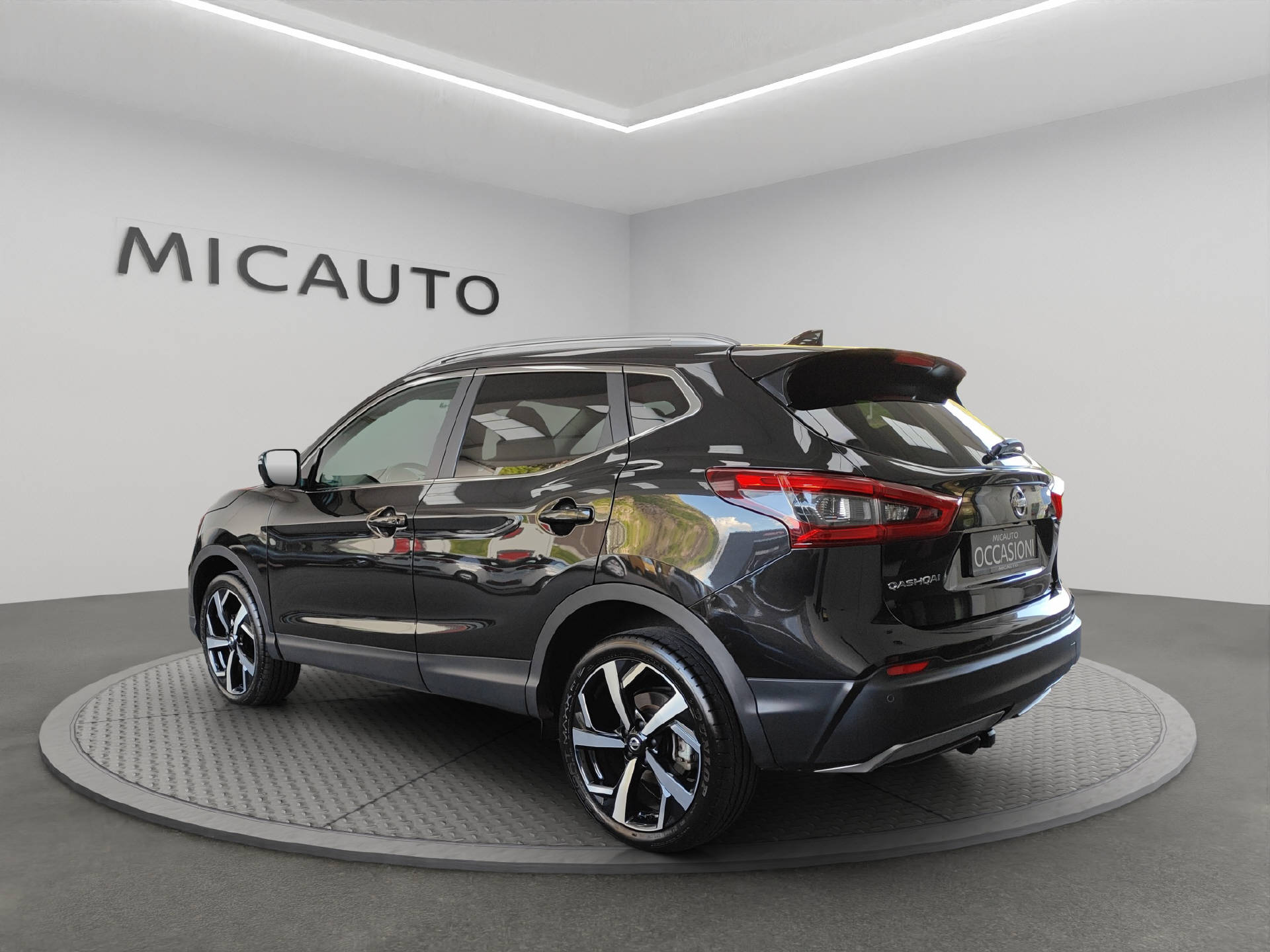 NISSAN Qashqai 1.6 dCi Tekna-image-4
