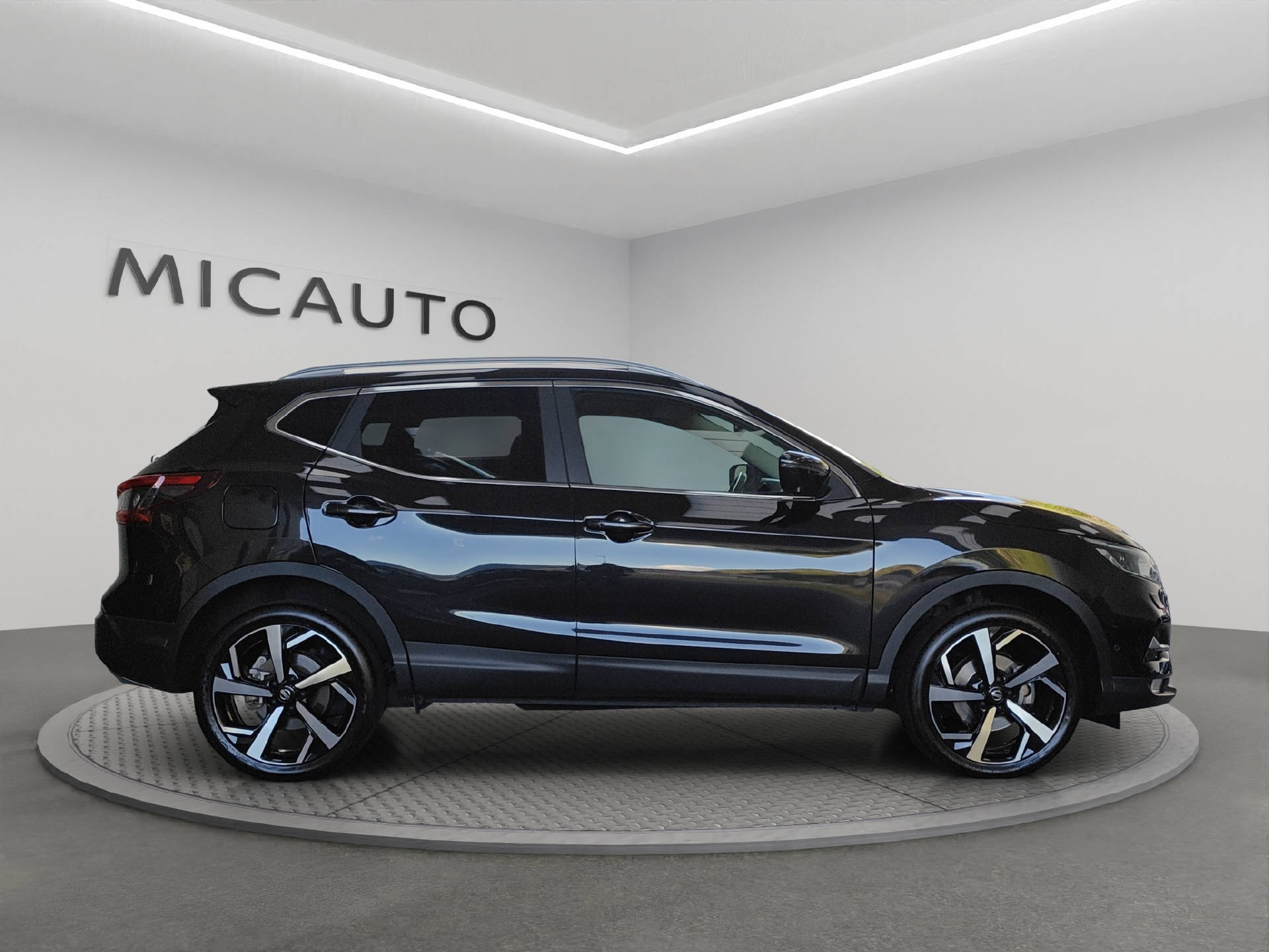 NISSAN Qashqai 1.6 dCi Tekna-image-1
