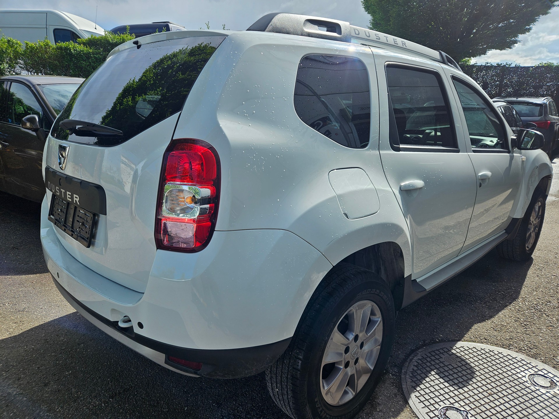 DACIA Duster 1.5 dCi Lauréate 4x4-image-5