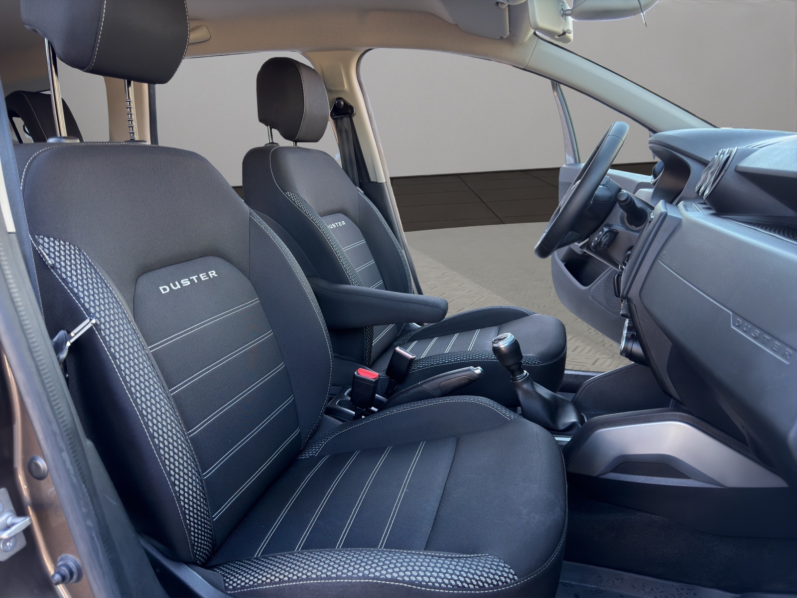 DACIA Duster SCe 115 Comfort 4x2-image-15