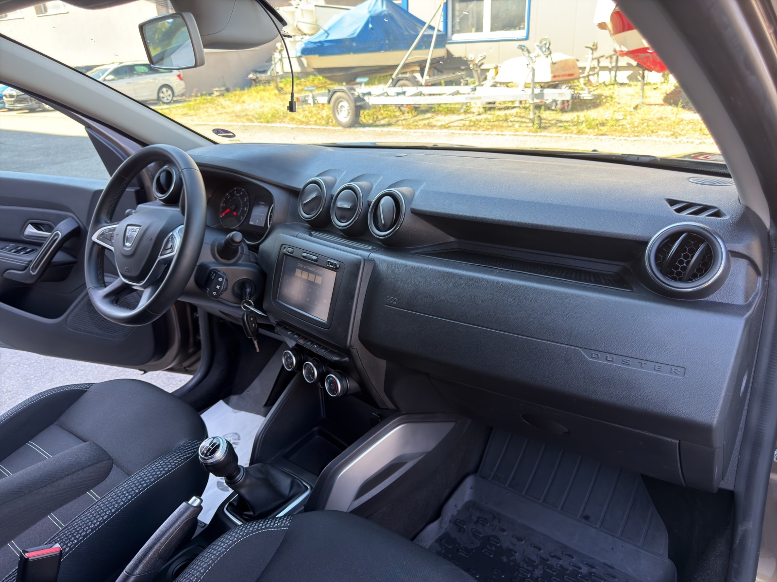 DACIA Duster SCe 115 Comfort 4x2-image-19