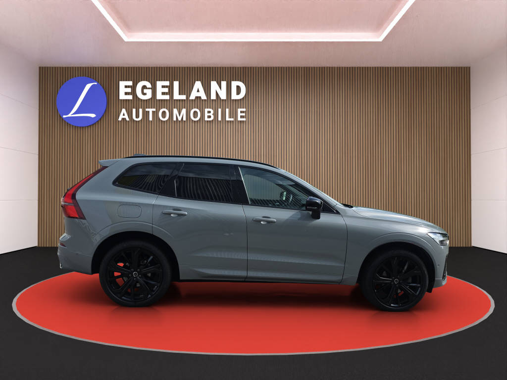 VOLVO XC60 2.0 B5 MH Plus Black Edition AWD-image-7