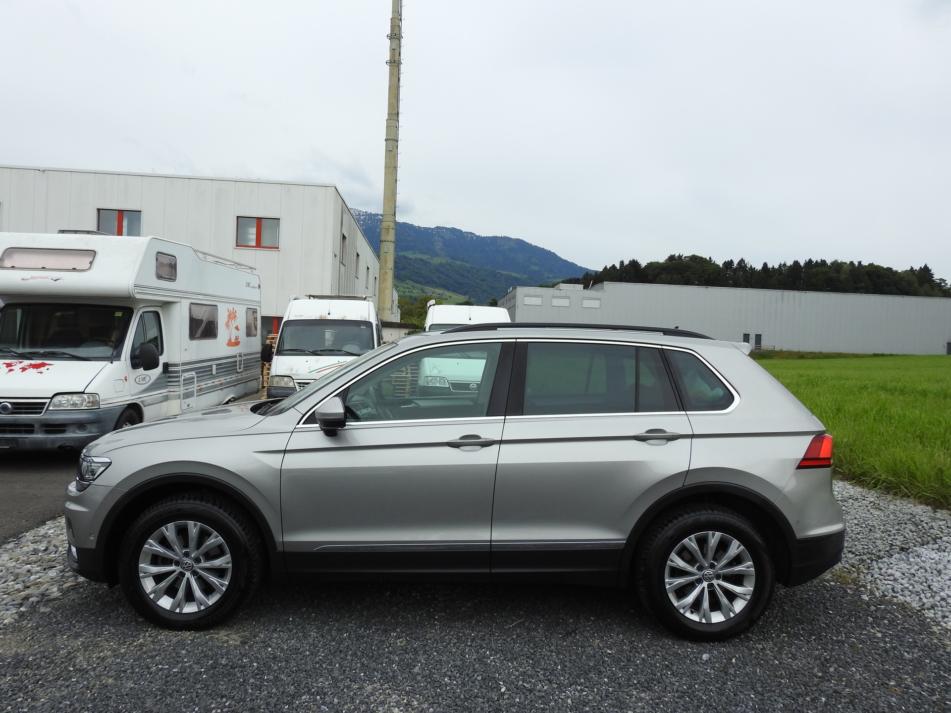 VW Tiguan 2.0 TDI SCR Highline4Motion DSG-image-2