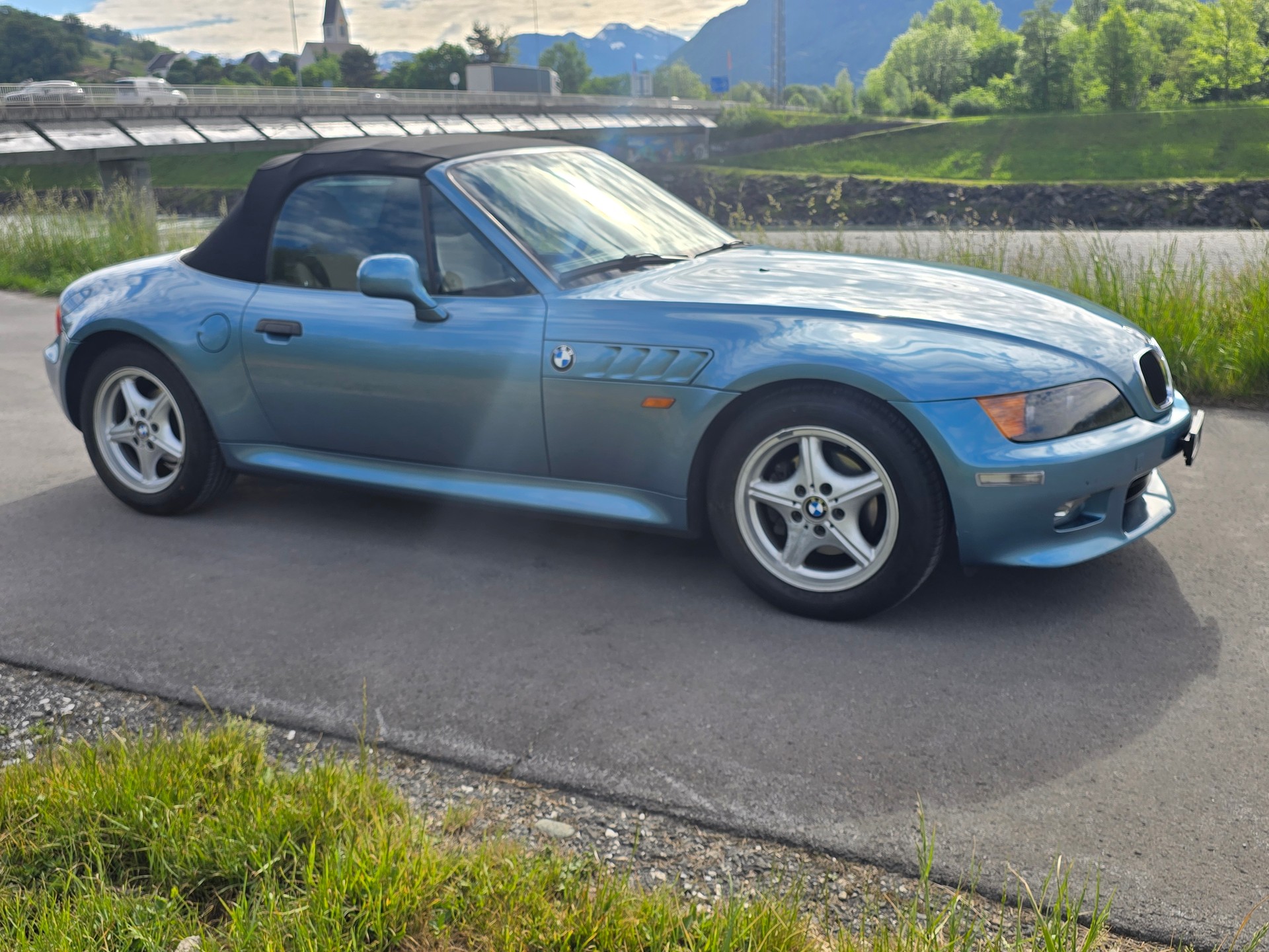 BMW 2.8-image-1