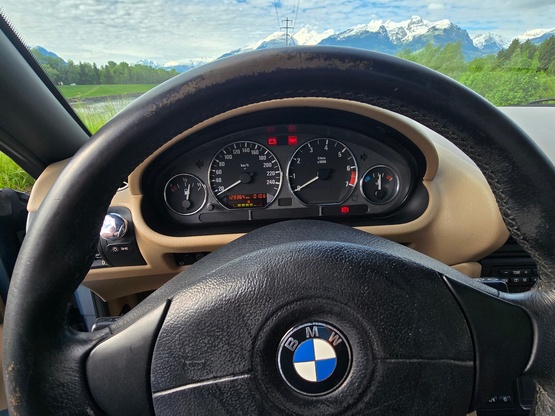 BMW 2.8-image-2