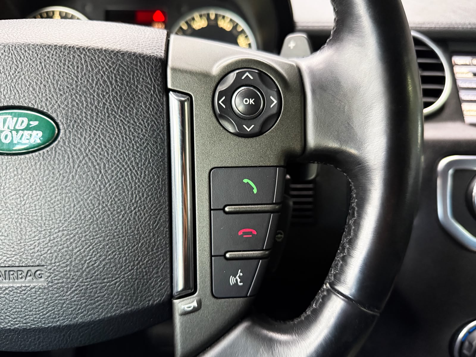LAND ROVER Discovery 3.0 SDV6 SE Automatic *AHK*-image-13