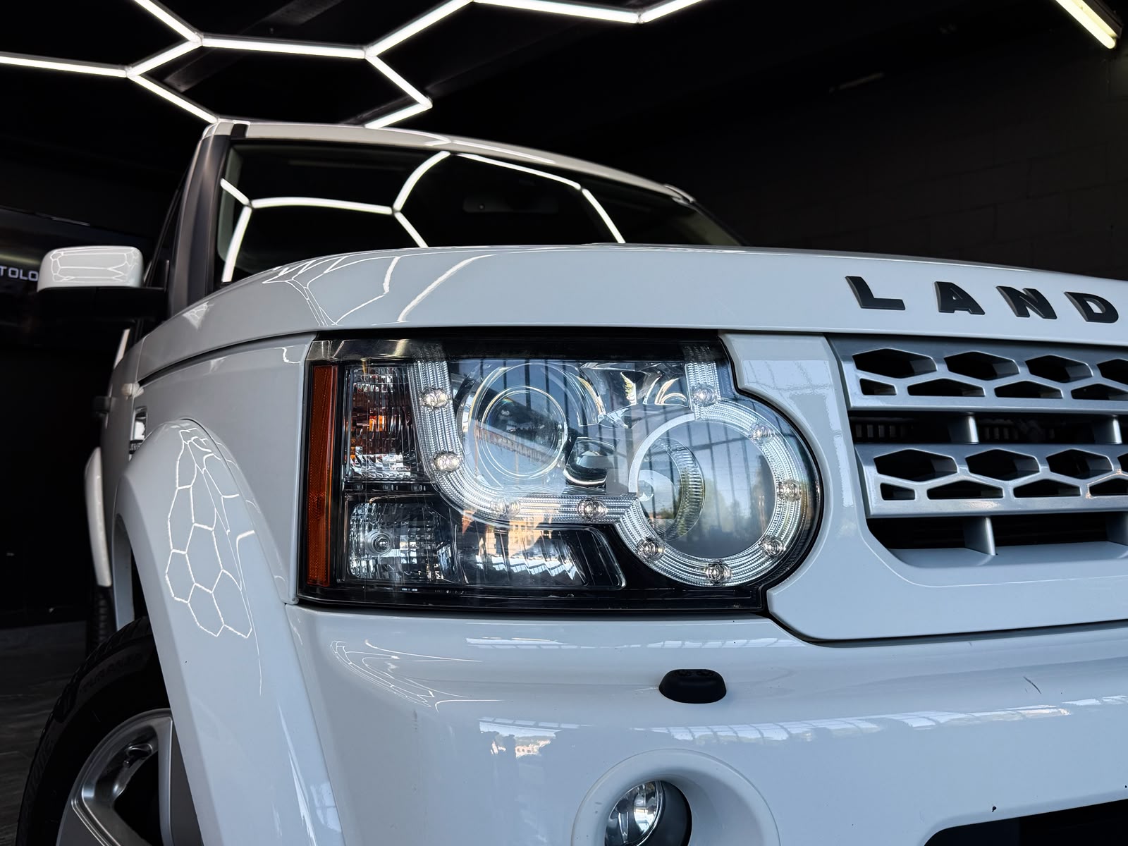 LAND ROVER Discovery 3.0 SDV6 SE Automatic *AHK*-image-4