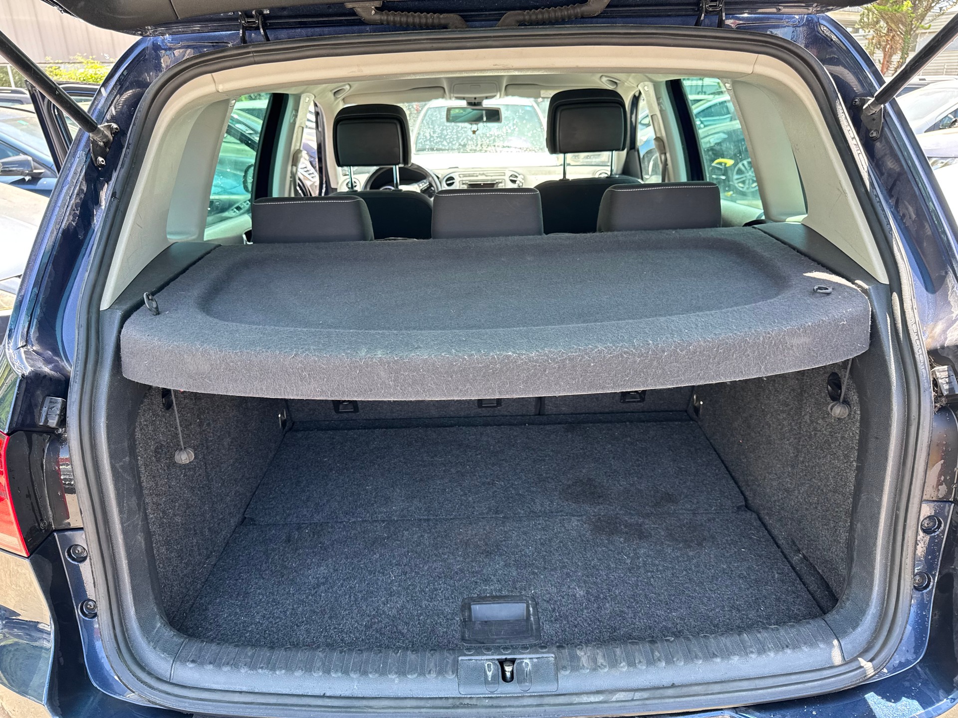VW Tiguan 2.0 TSI Cup 4Motion-image-11