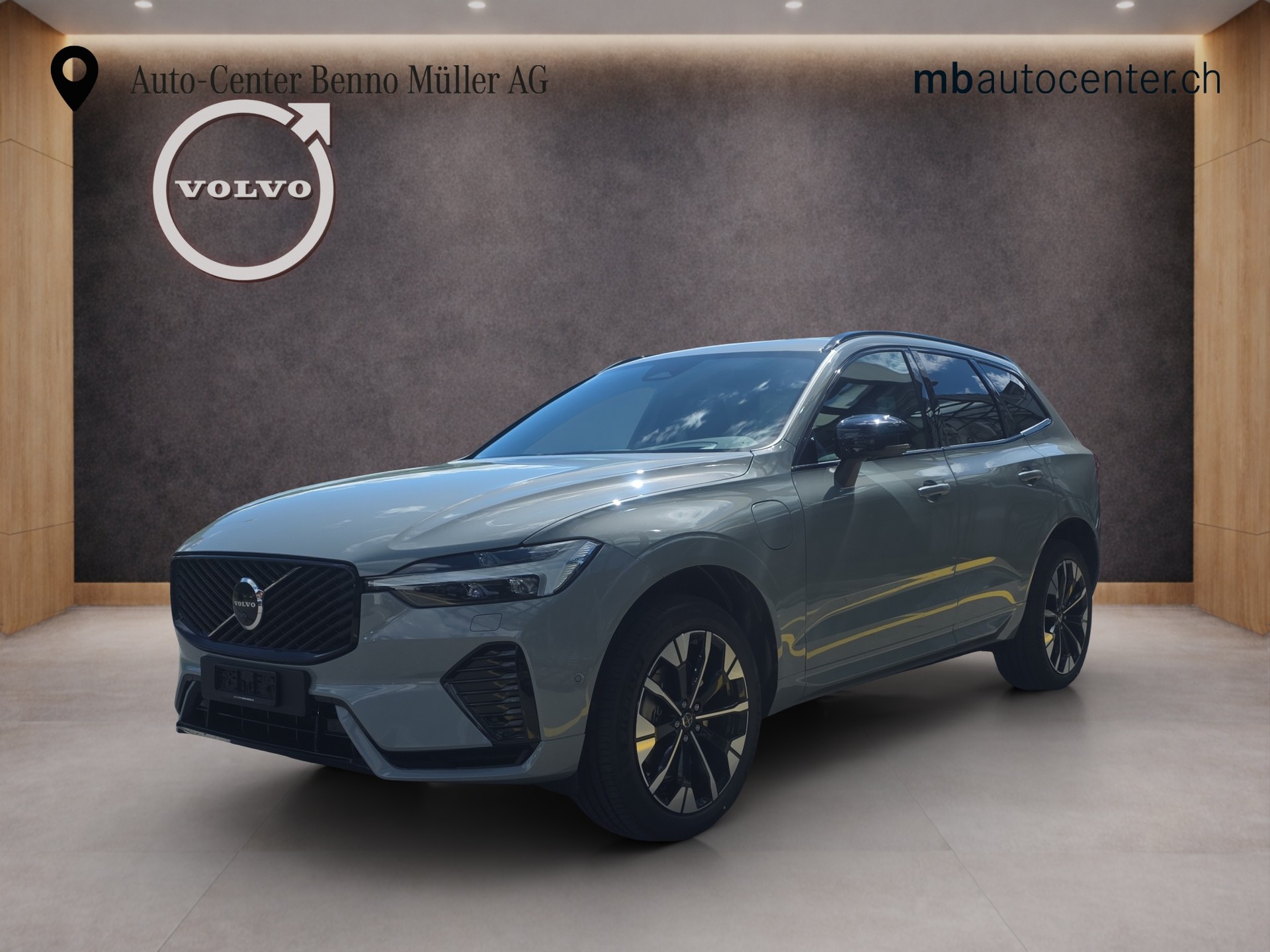 VOLVO XC60 2.0 T6 TE Ultra Dark eAWD-image-0