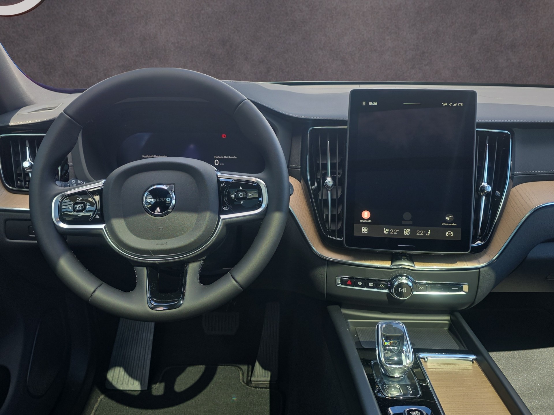 VOLVO XC60 2.0 T6 TE Ultra Dark eAWD-image-15