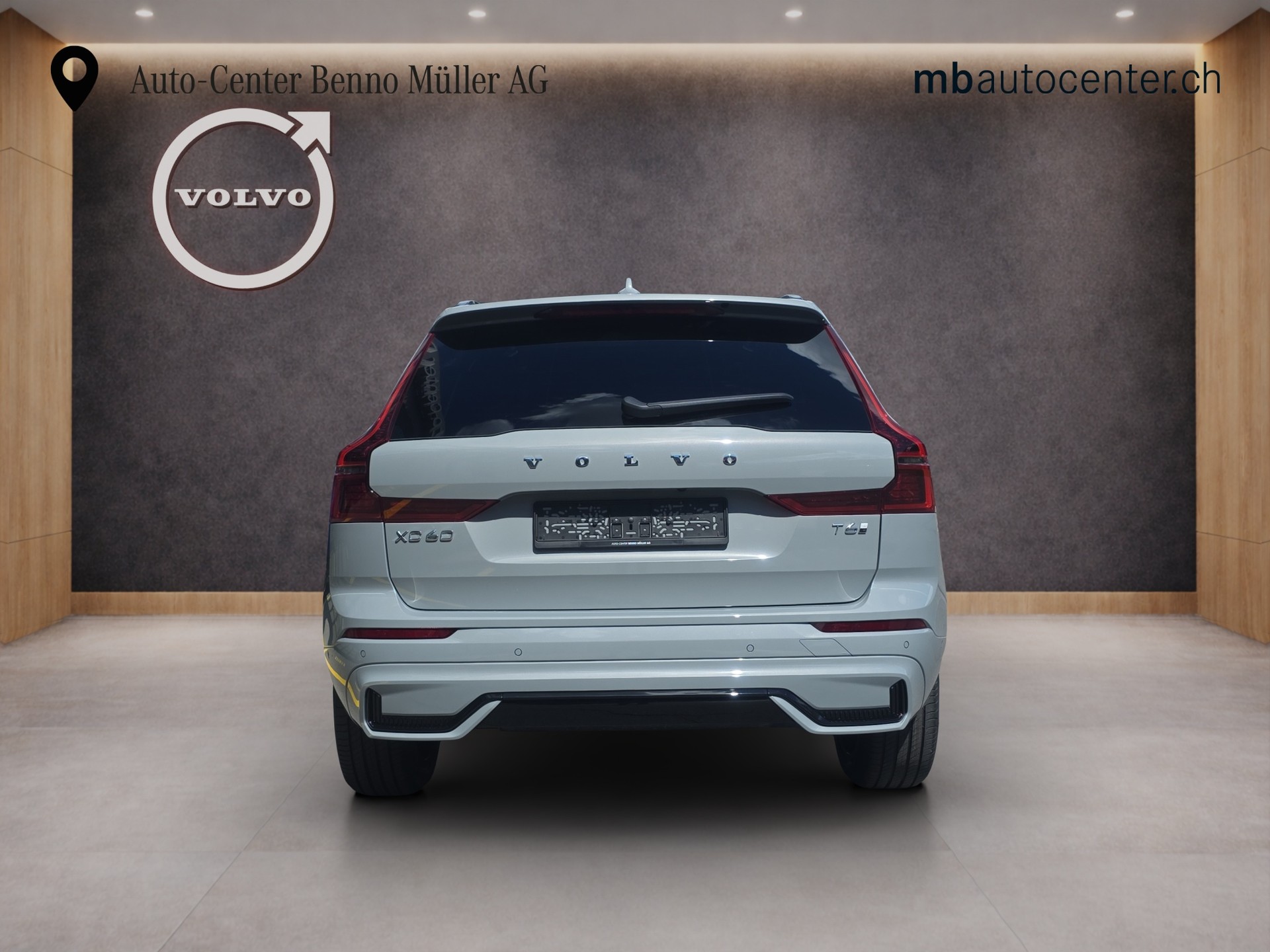 VOLVO XC60 2.0 T6 TE Ultra Dark eAWD-image-3