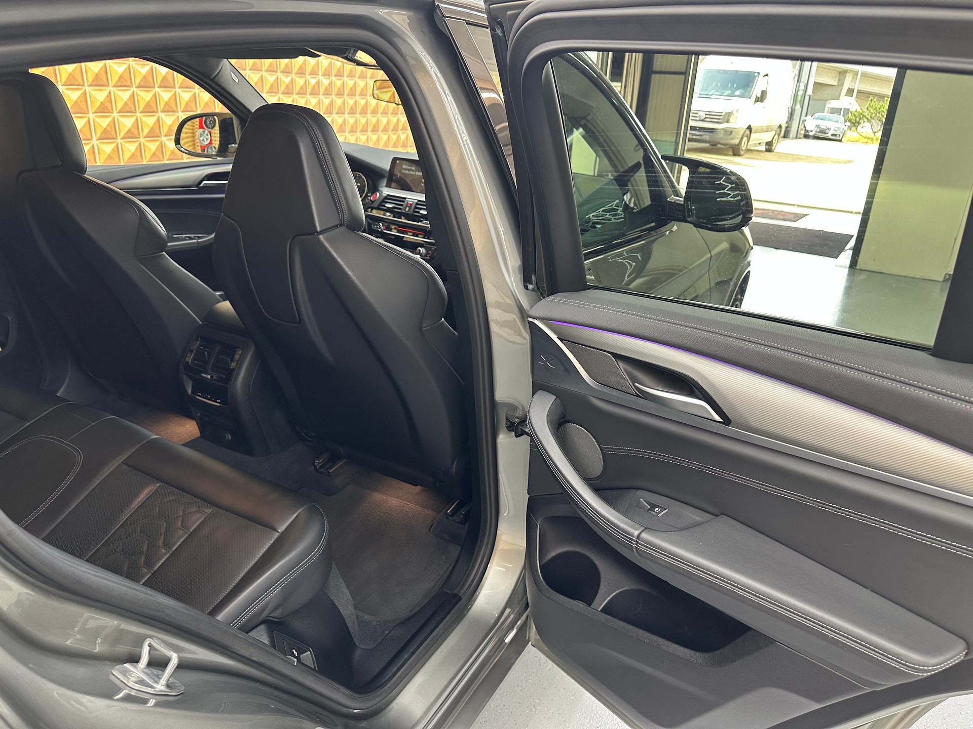 BMW X4M M Competition Steptronic-image-11