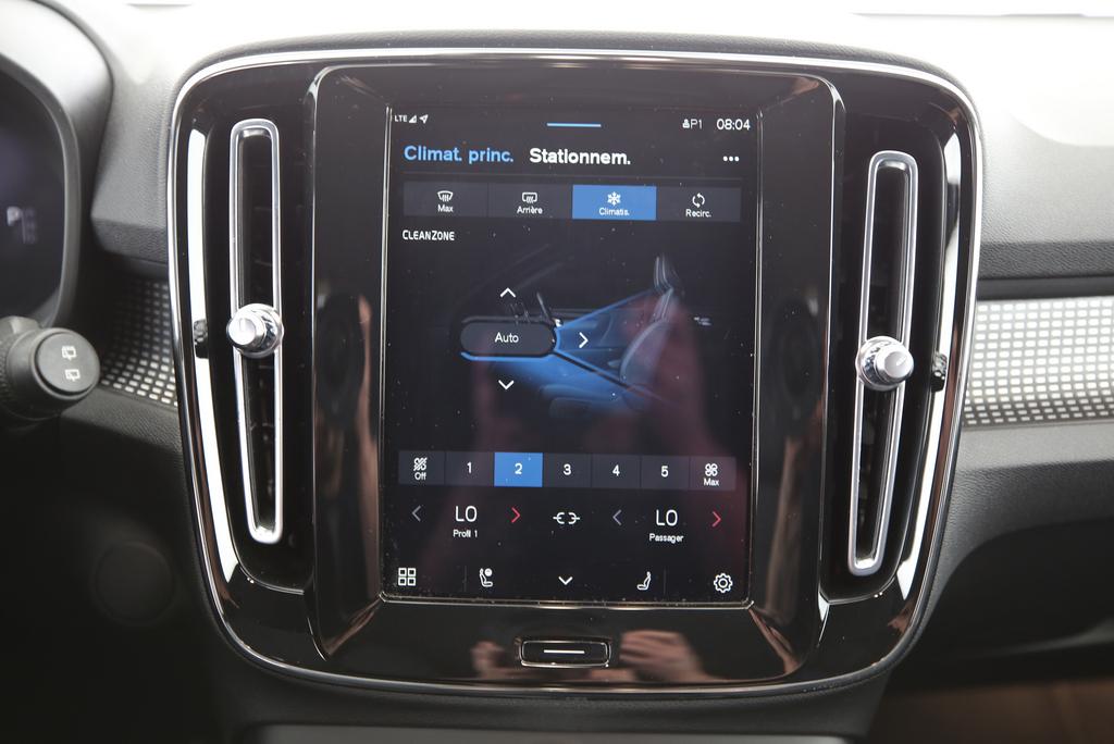 VOLVO XC40 P6 Plus-image-7
