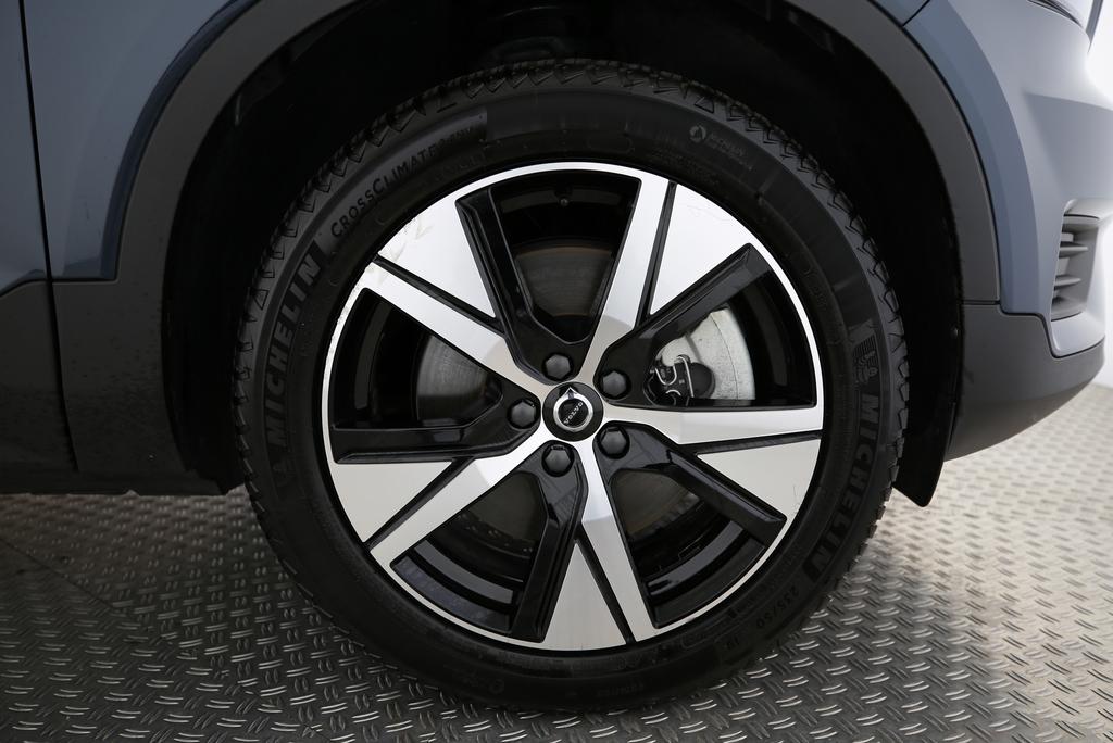 VOLVO XC40 P6 Plus-image-12