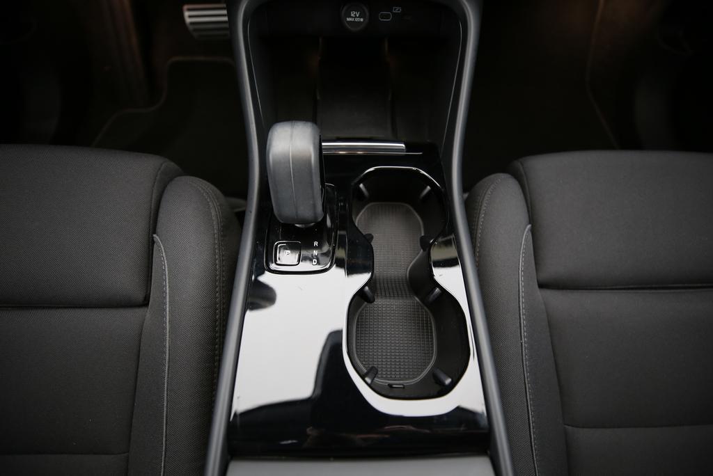 VOLVO XC40 P6 Plus-image-9