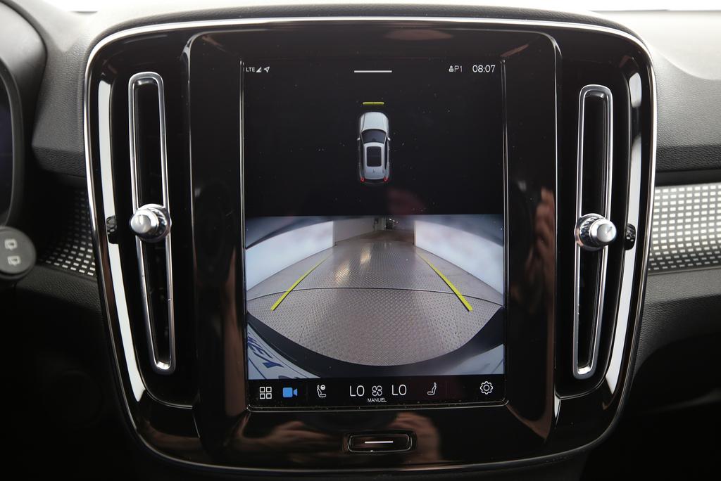 VOLVO XC40 P6 Plus-image-14
