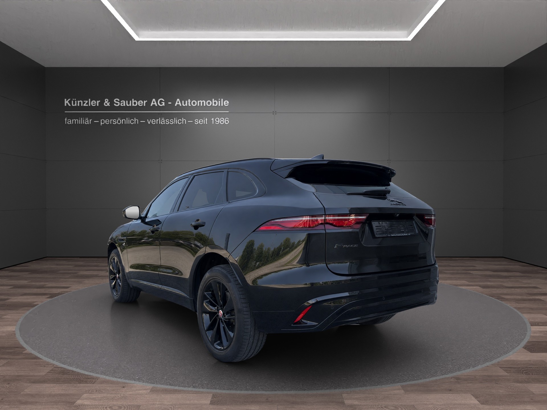 JAGUAR F-Pace 2.0 P250 R-Dynamic SE AWD-image-17