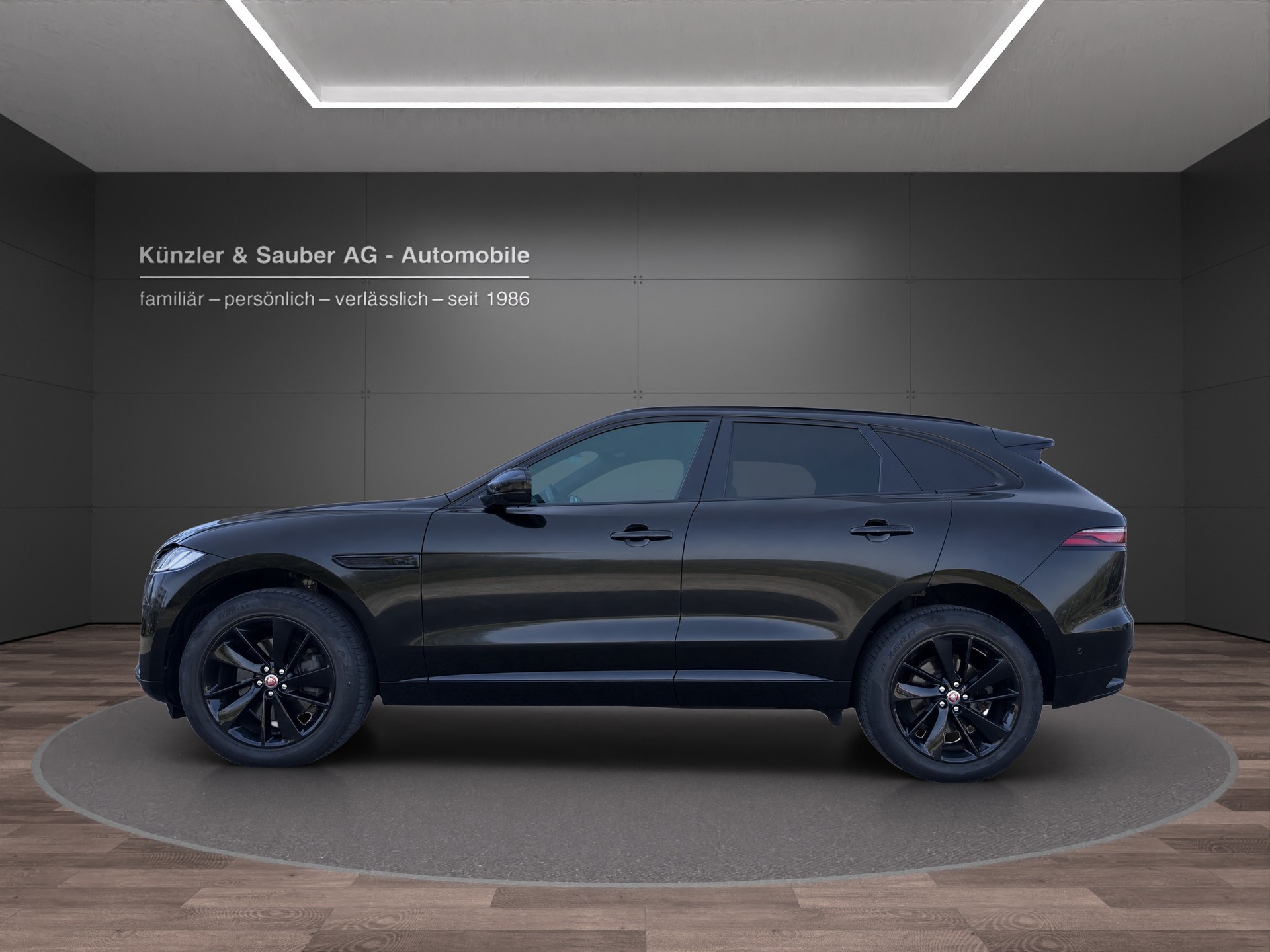 JAGUAR F-Pace 2.0 P250 R-Dynamic SE AWD-showroom-element-2