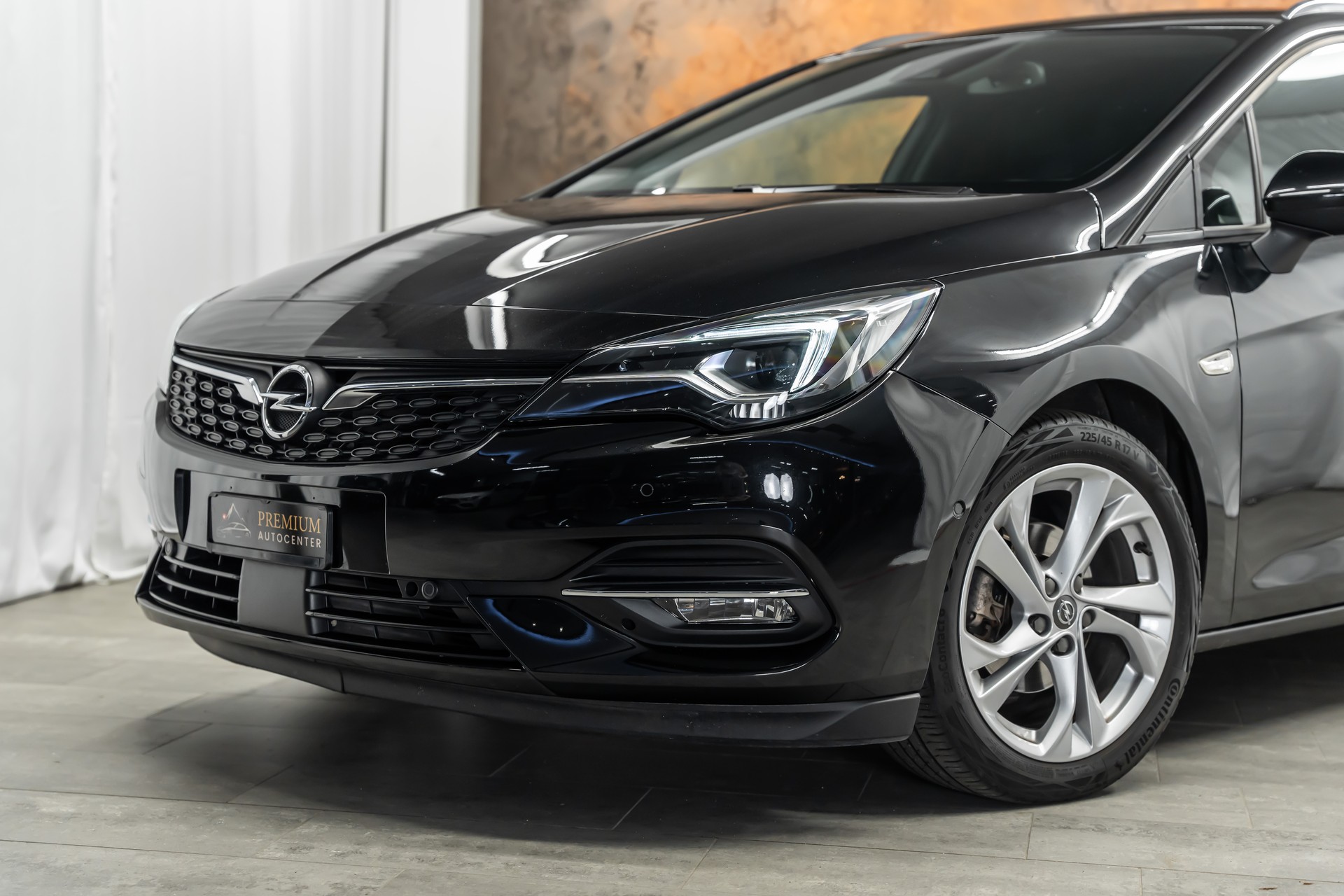 OPEL Astra Sports Tourer 1.4i Turbo GS-Line *CH Fahrzeug*Matrix LED*Fahrassist*-image-1