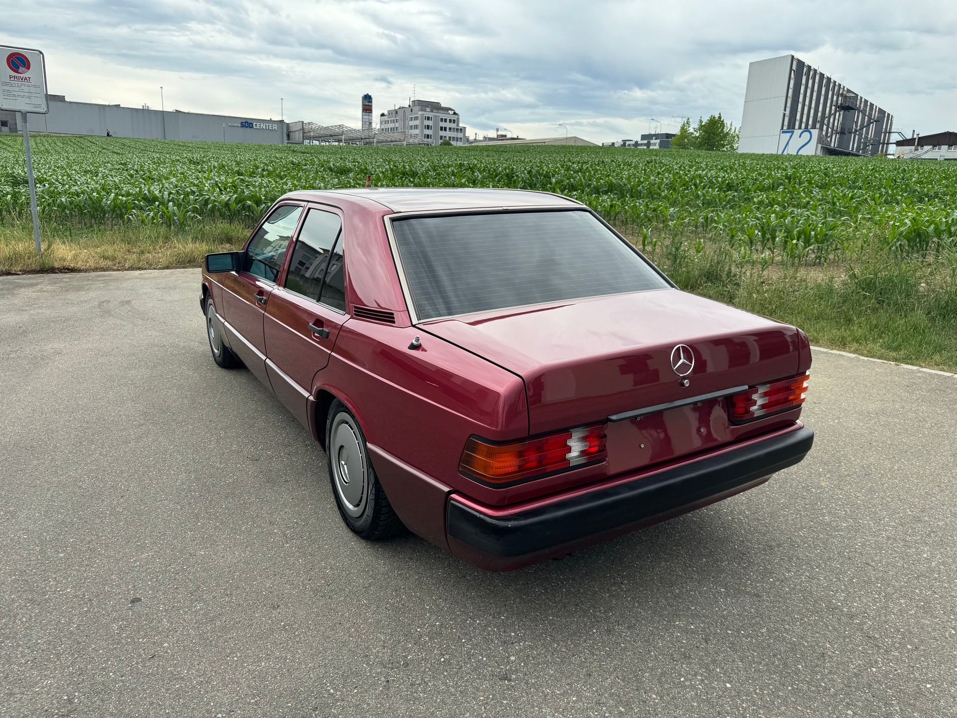 MERCEDES-BENZ 190 E 2.3 Avantgarde Automatic-image-7