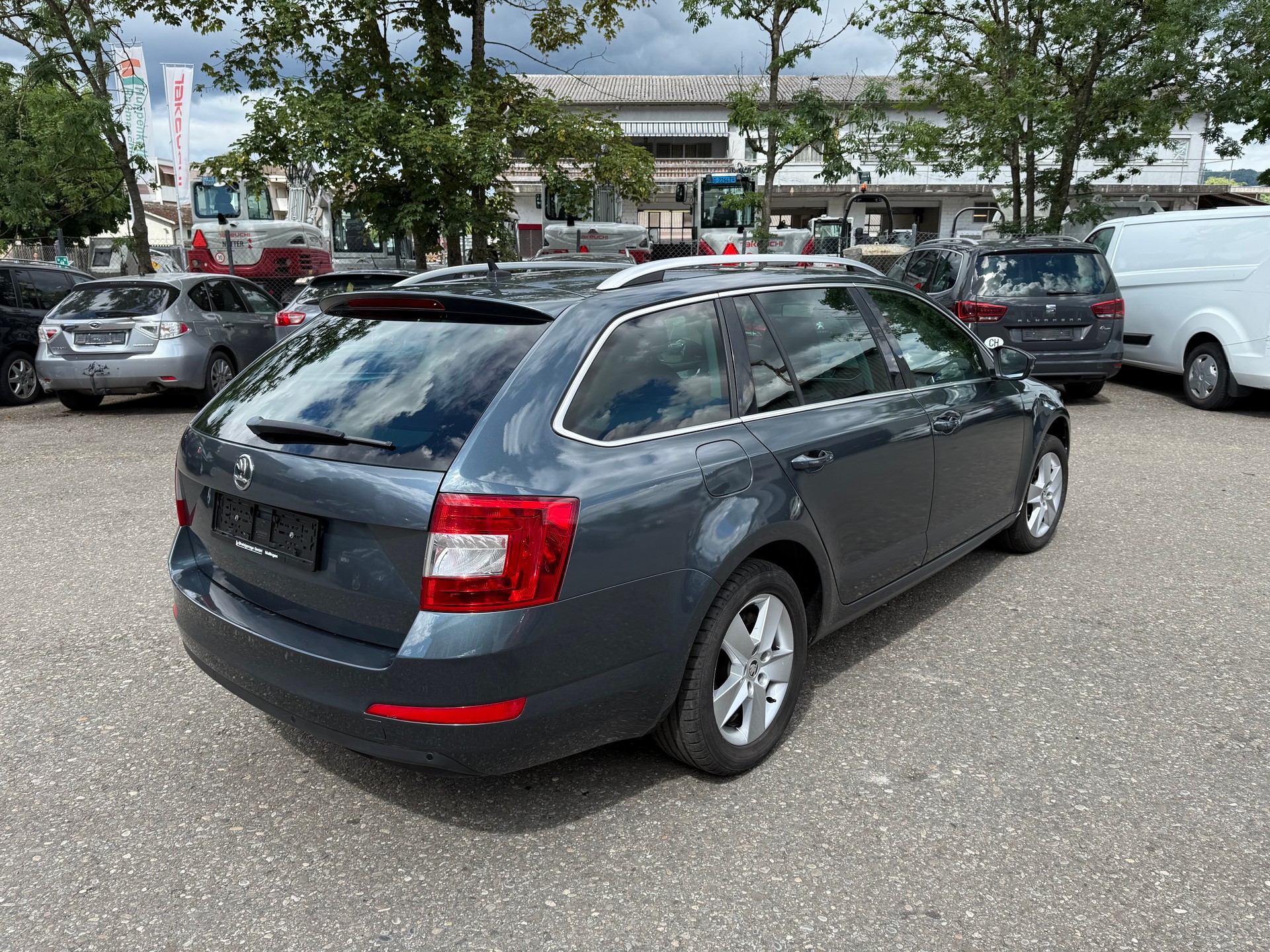 SKODA Octavia Combi 1.4 TSI Fresh DSG-image-3
