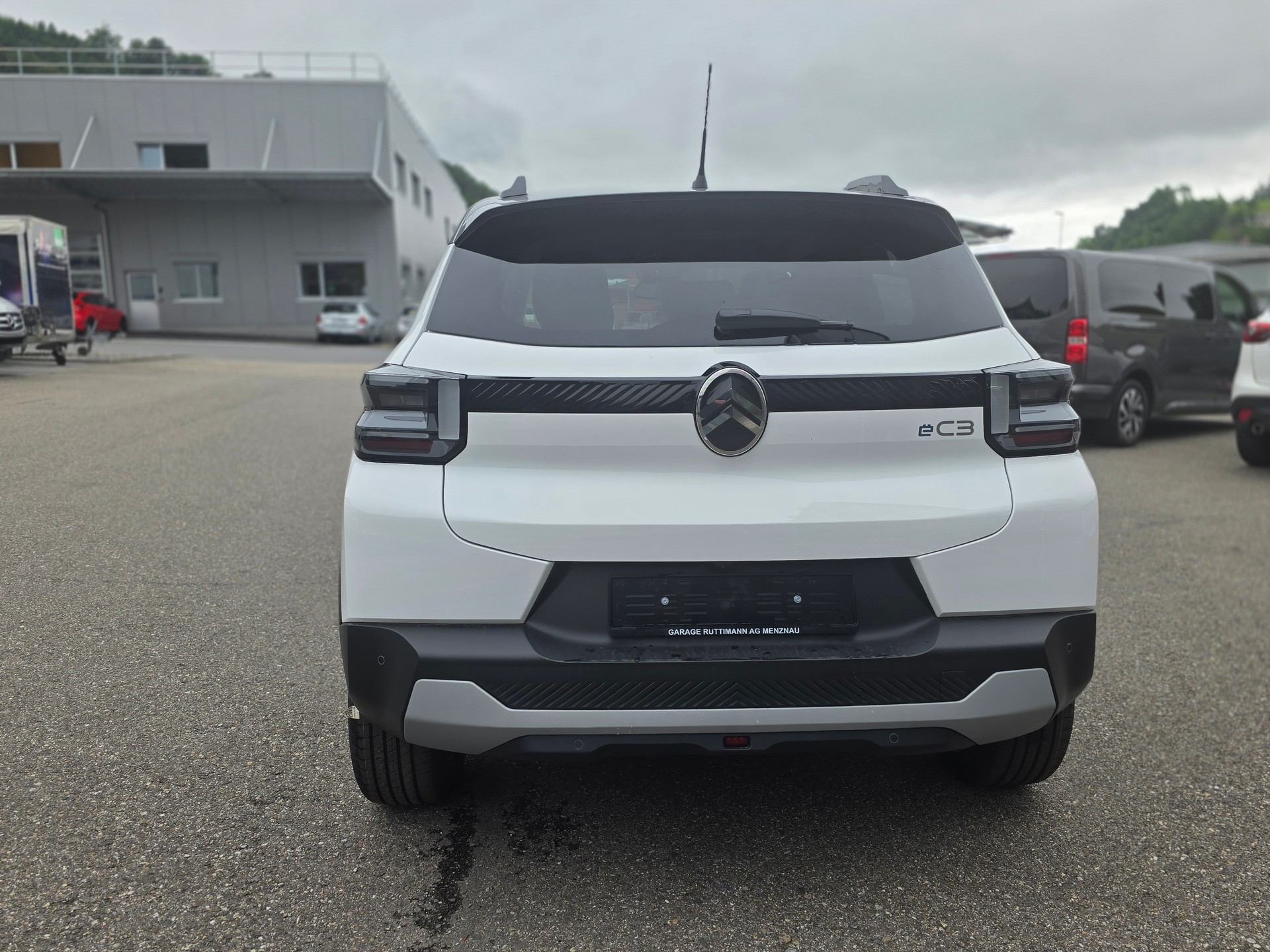 CITROEN e-C3 44kWh Max-image-3