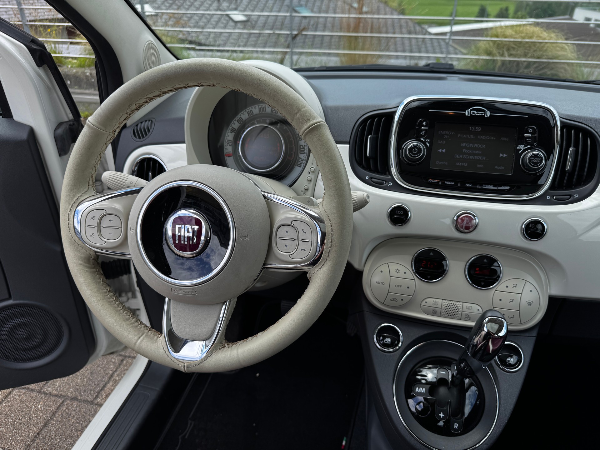 FIAT 500 0.9 Twinair Turbo Lounge Dualogic-image-10