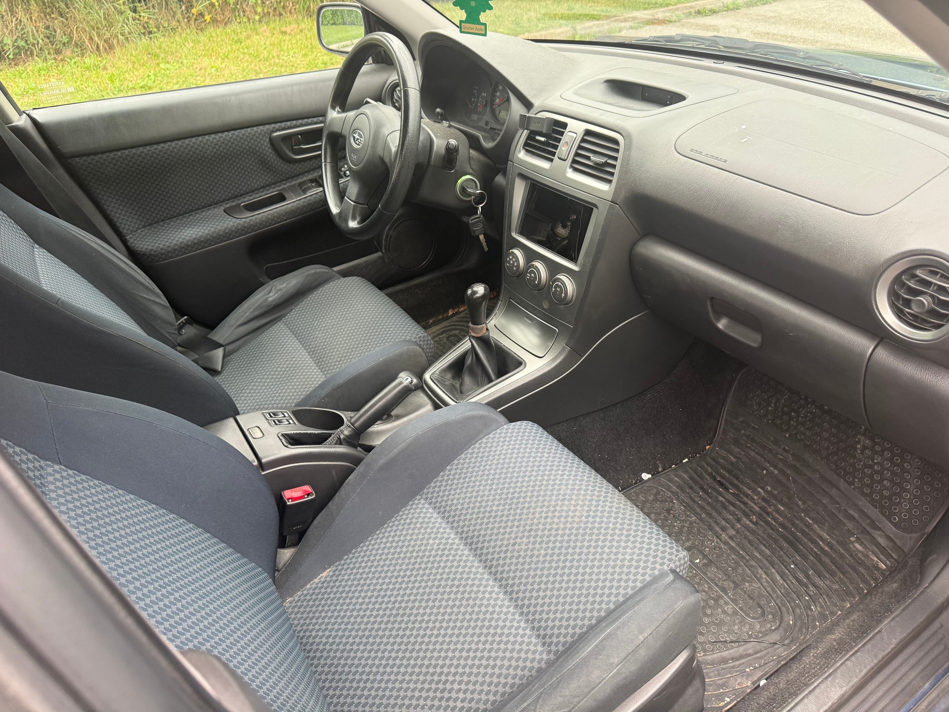 SUBARU Impreza 1.5R Swiss-image-6