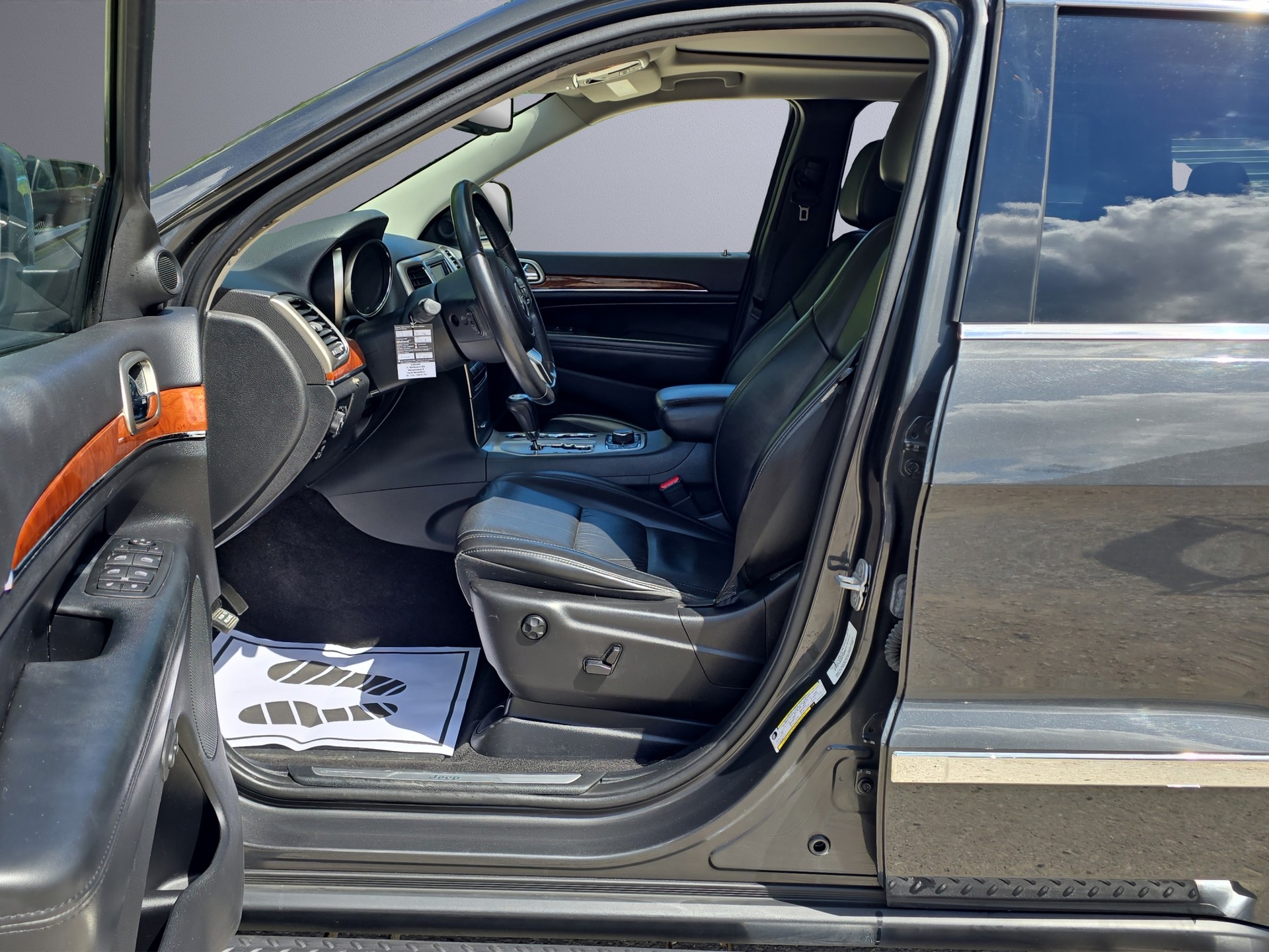 JEEP Grand Cherokee-image-7