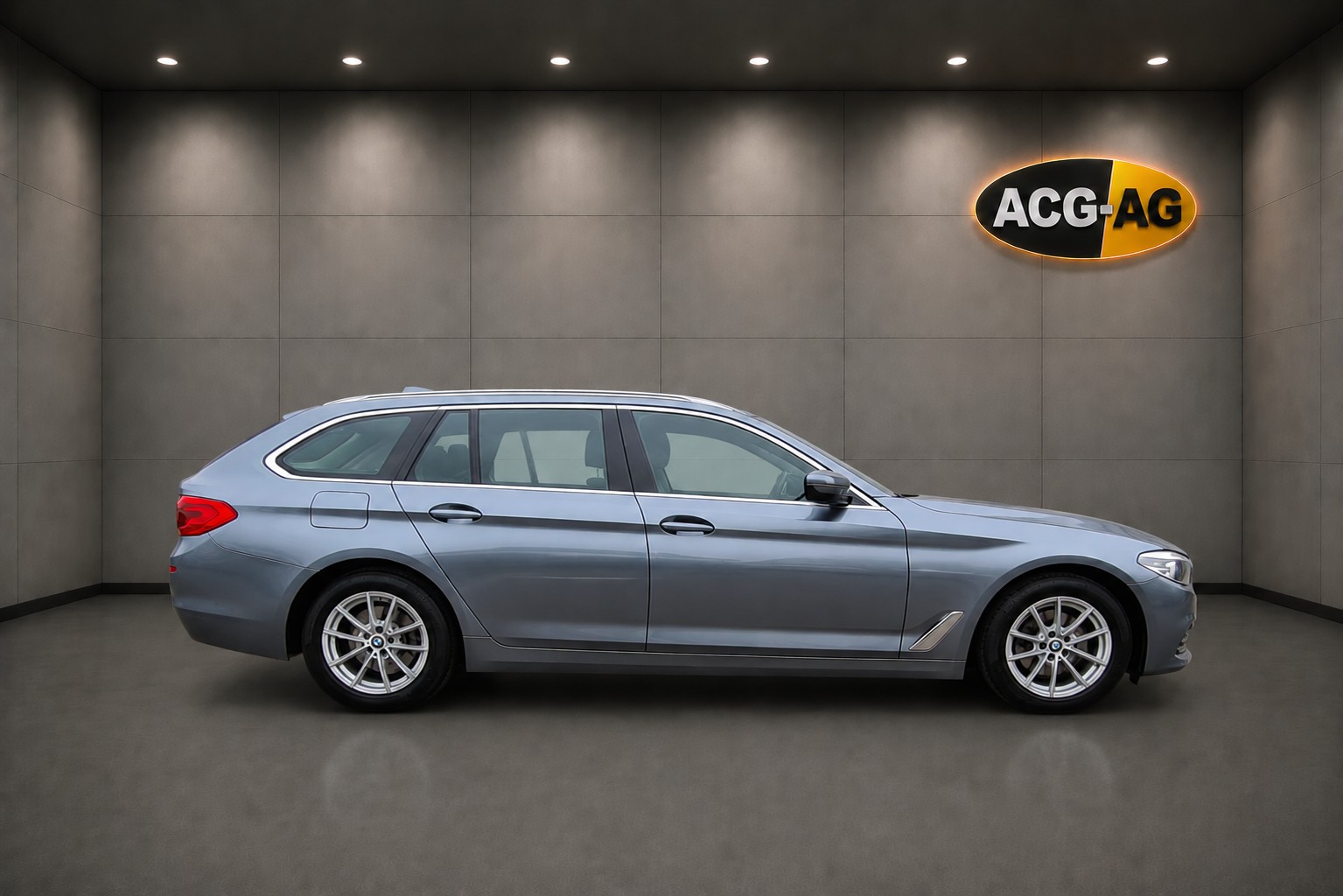 BMW 520d xDrive Touring Steptronic ** Voll-Leder ** Gr-Navi ** RF-Kamera ** PDC V+H ** Sitzheizung ** Frisch Ab MFK & Service **-image-5