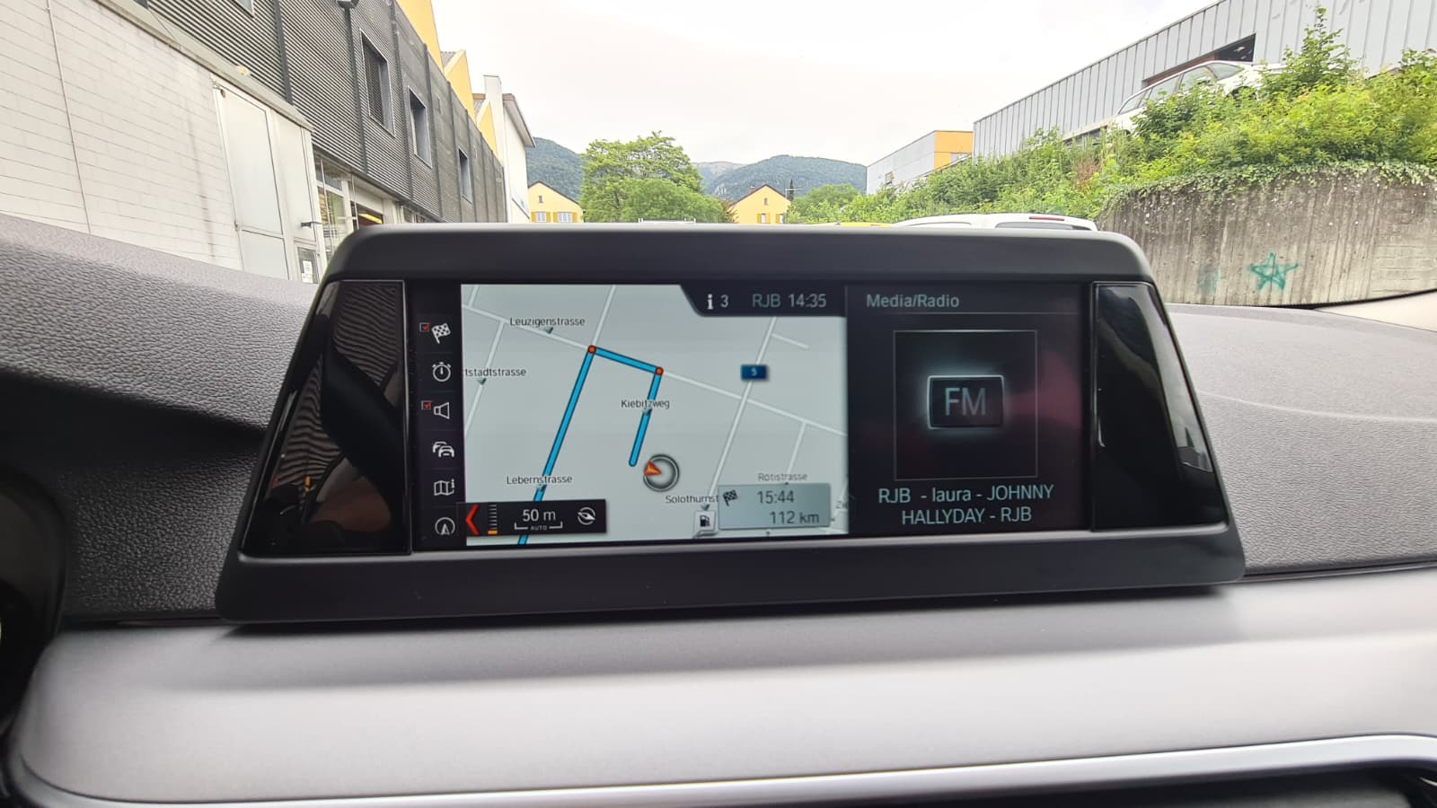 BMW 520d xDrive Touring Steptronic ** Voll-Leder ** Gr-Navi ** RF-Kamera ** PDC V+H ** Sitzheizung ** Frisch Ab MFK & Service **-image-11