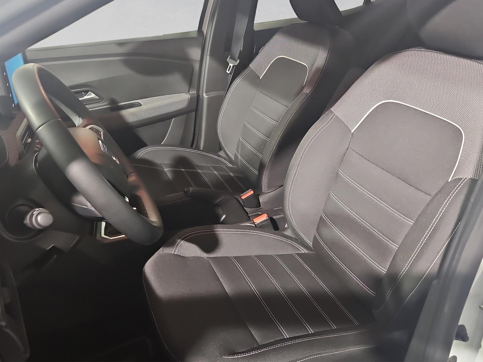 DACIA Sandero TCe 90 Comfort-image-8